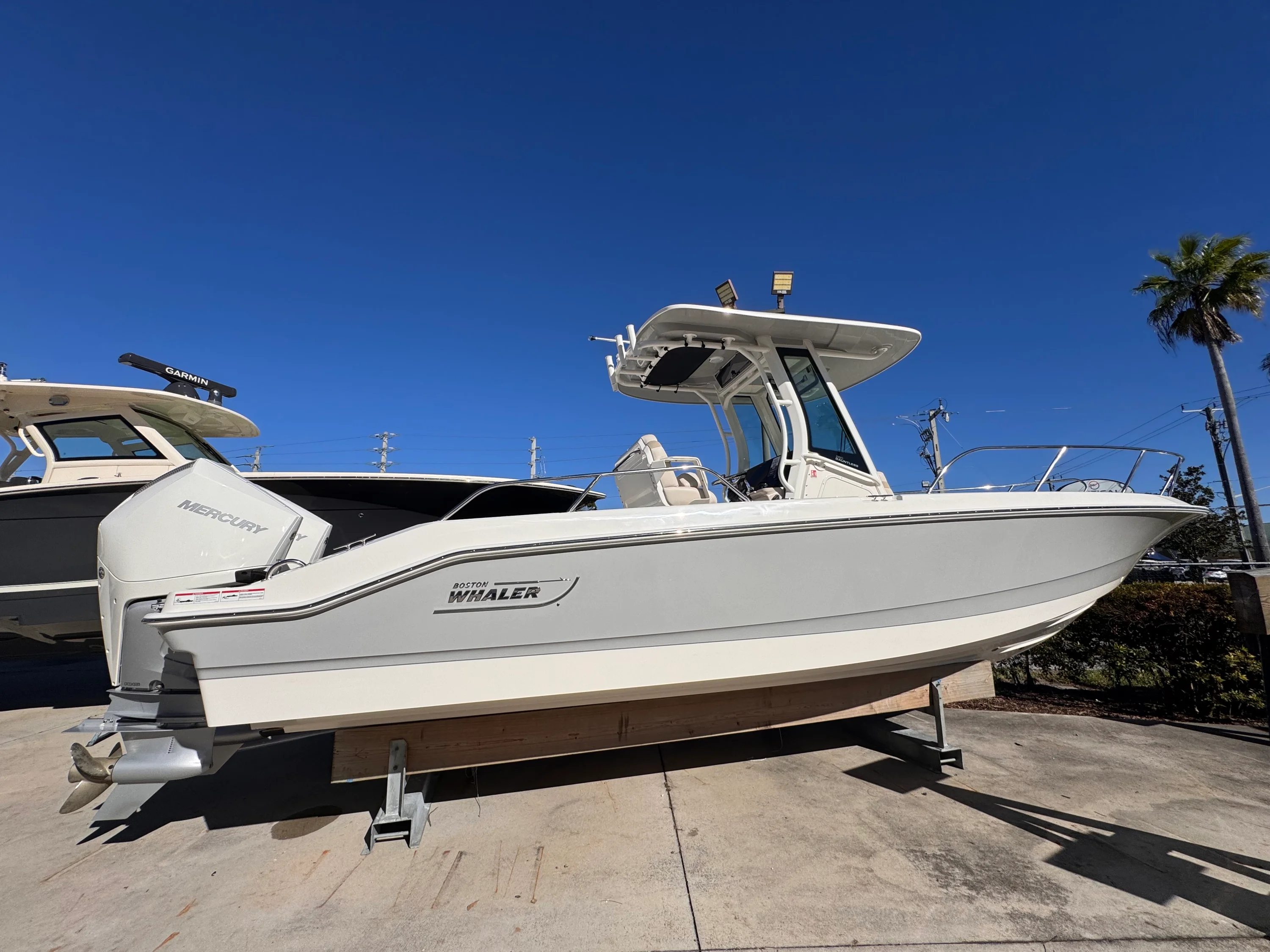 2026 Boston Whaler 280 Dauntless Image Thumbnail #8