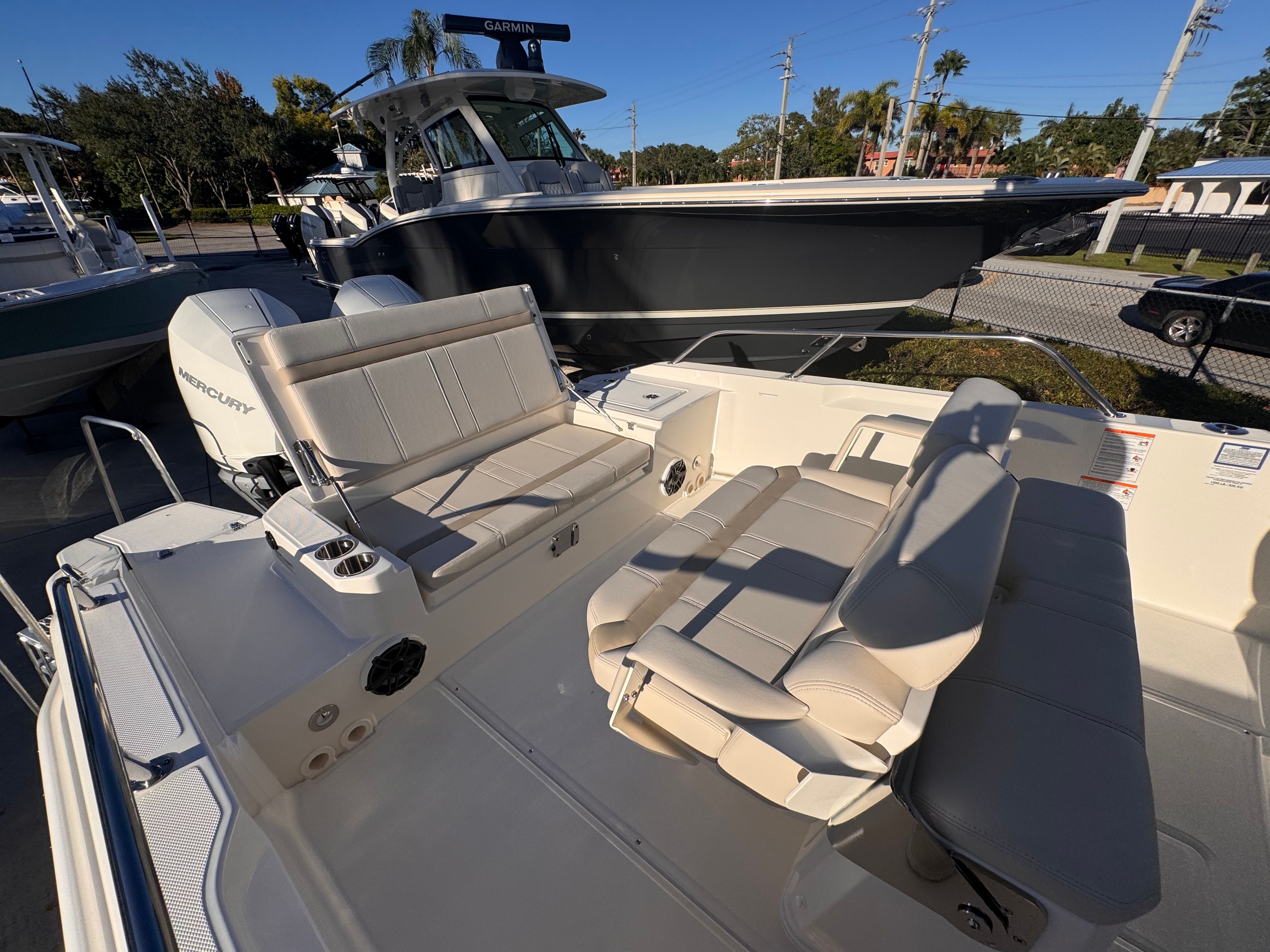 2026 Boston Whaler 280 Dauntless Image Thumbnail #15