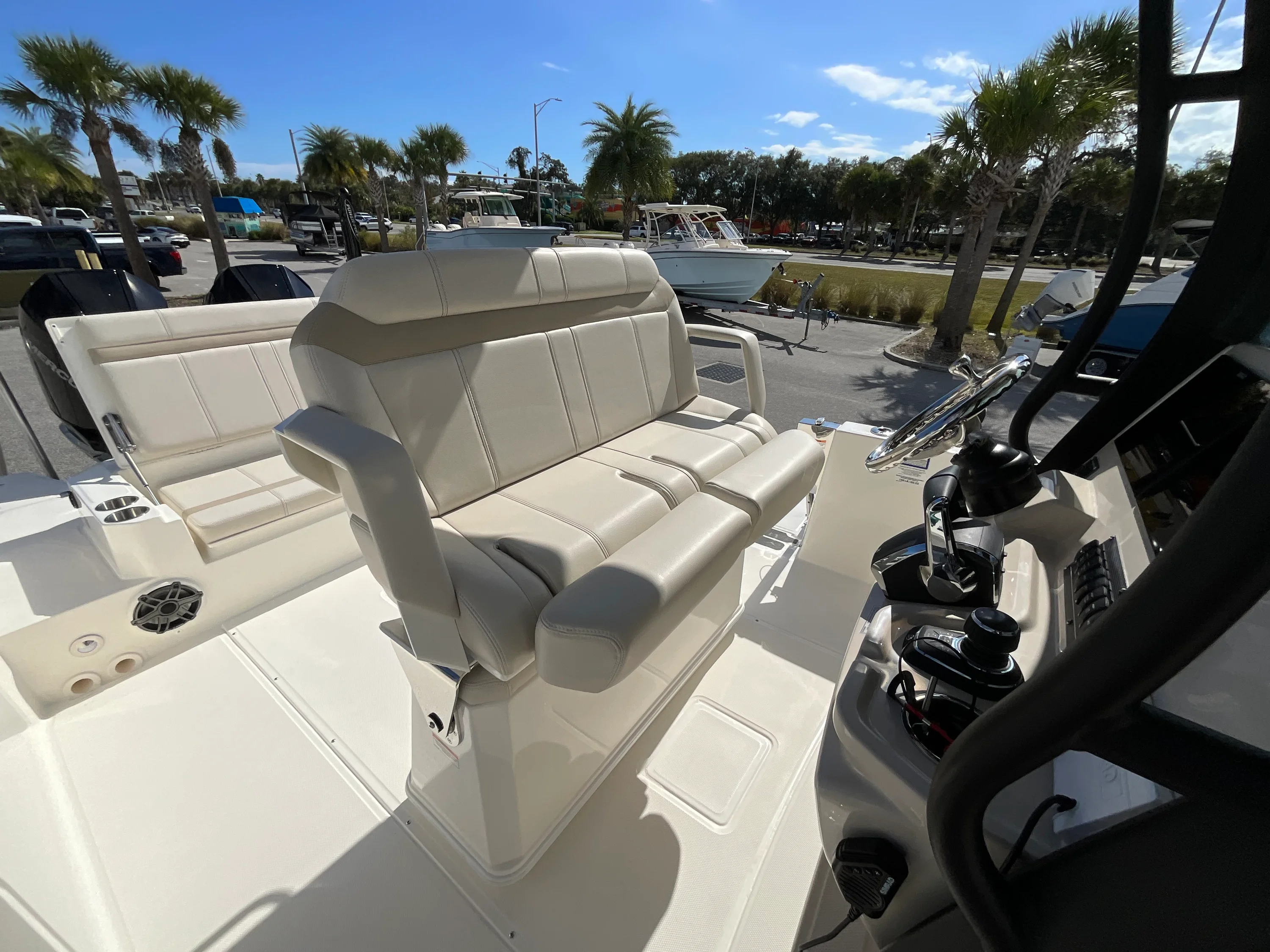 2026 Boston Whaler 280 Dauntless Image Thumbnail #15