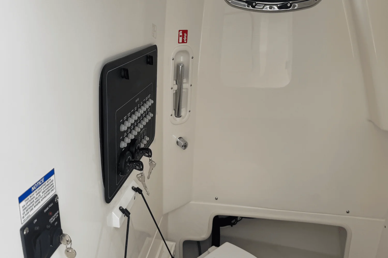 2026 Boston Whaler 280 Outrage Image Thumbnail #30