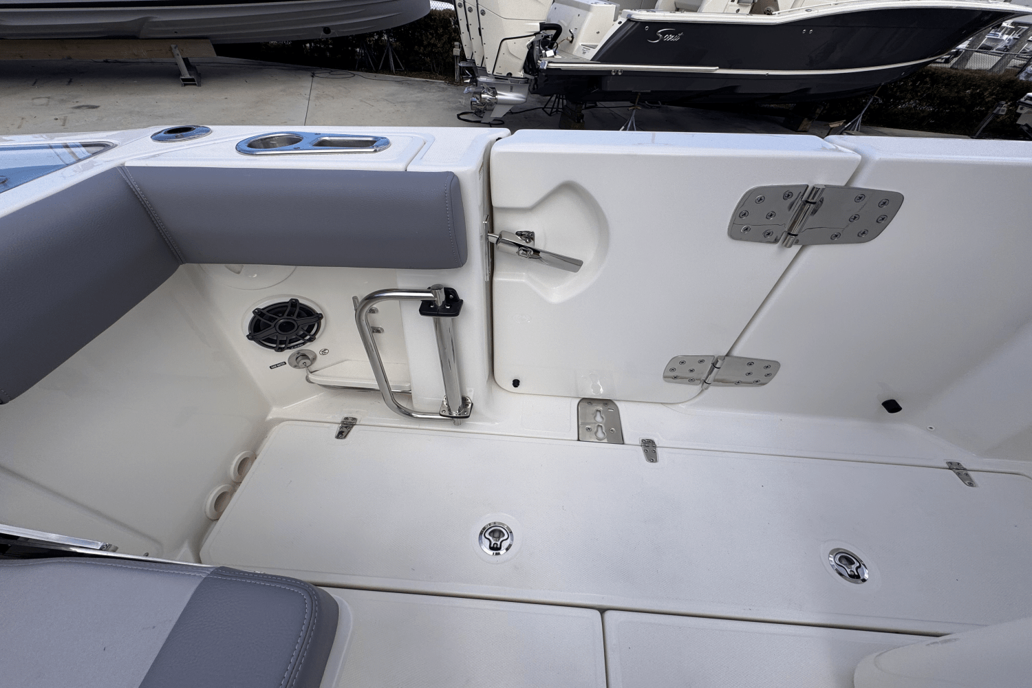 2026 Boston Whaler 280 Outrage Image Thumbnail #7