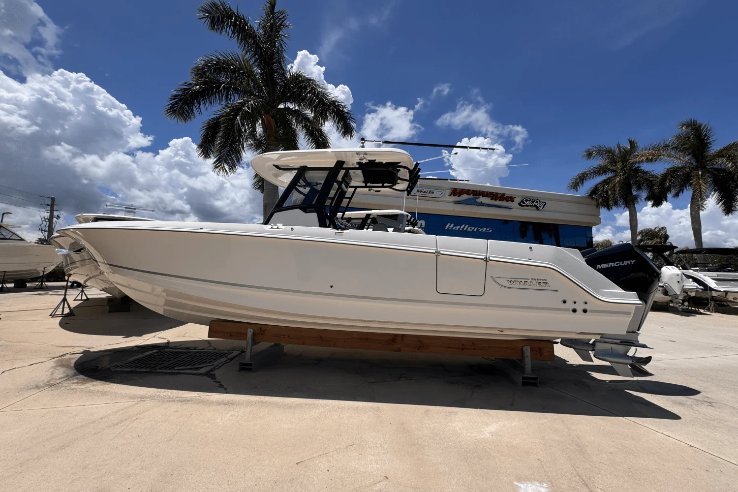 2026 Boston Whaler 280 Outrage Image Thumbnail #0