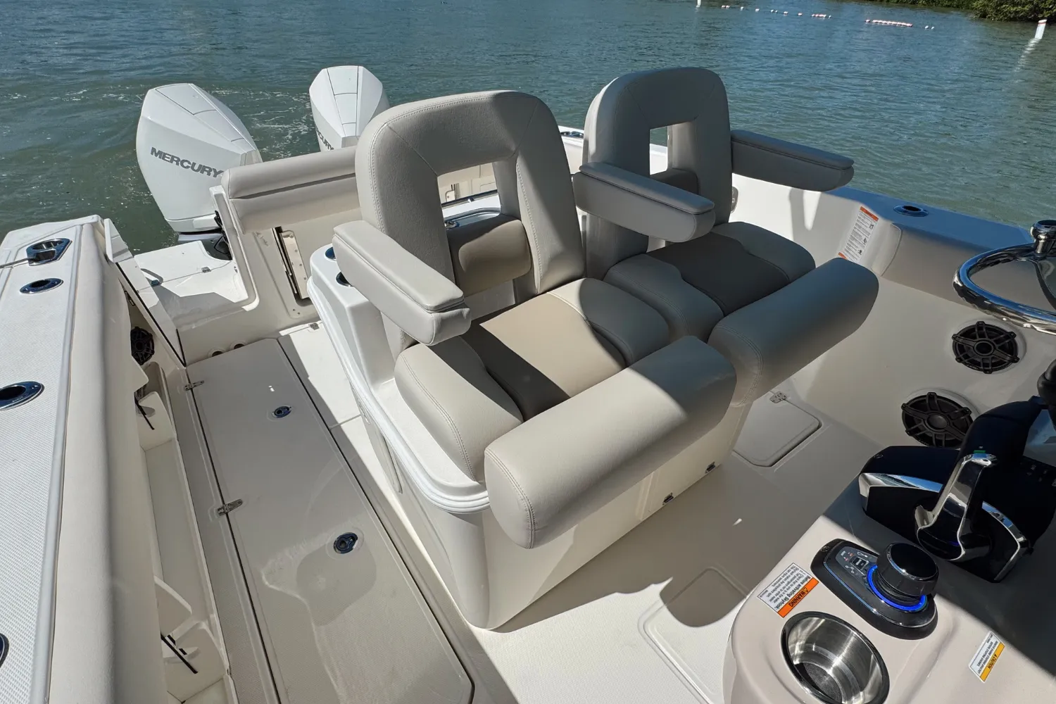 2026 Boston Whaler 280 Outrage Image Thumbnail #20