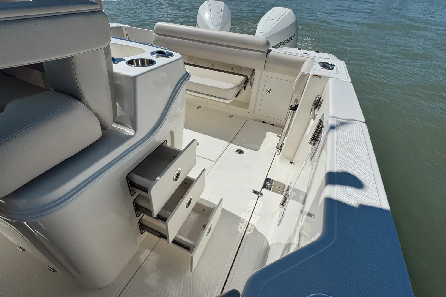 2026 Boston Whaler 280 Outrage Image Thumbnail #16