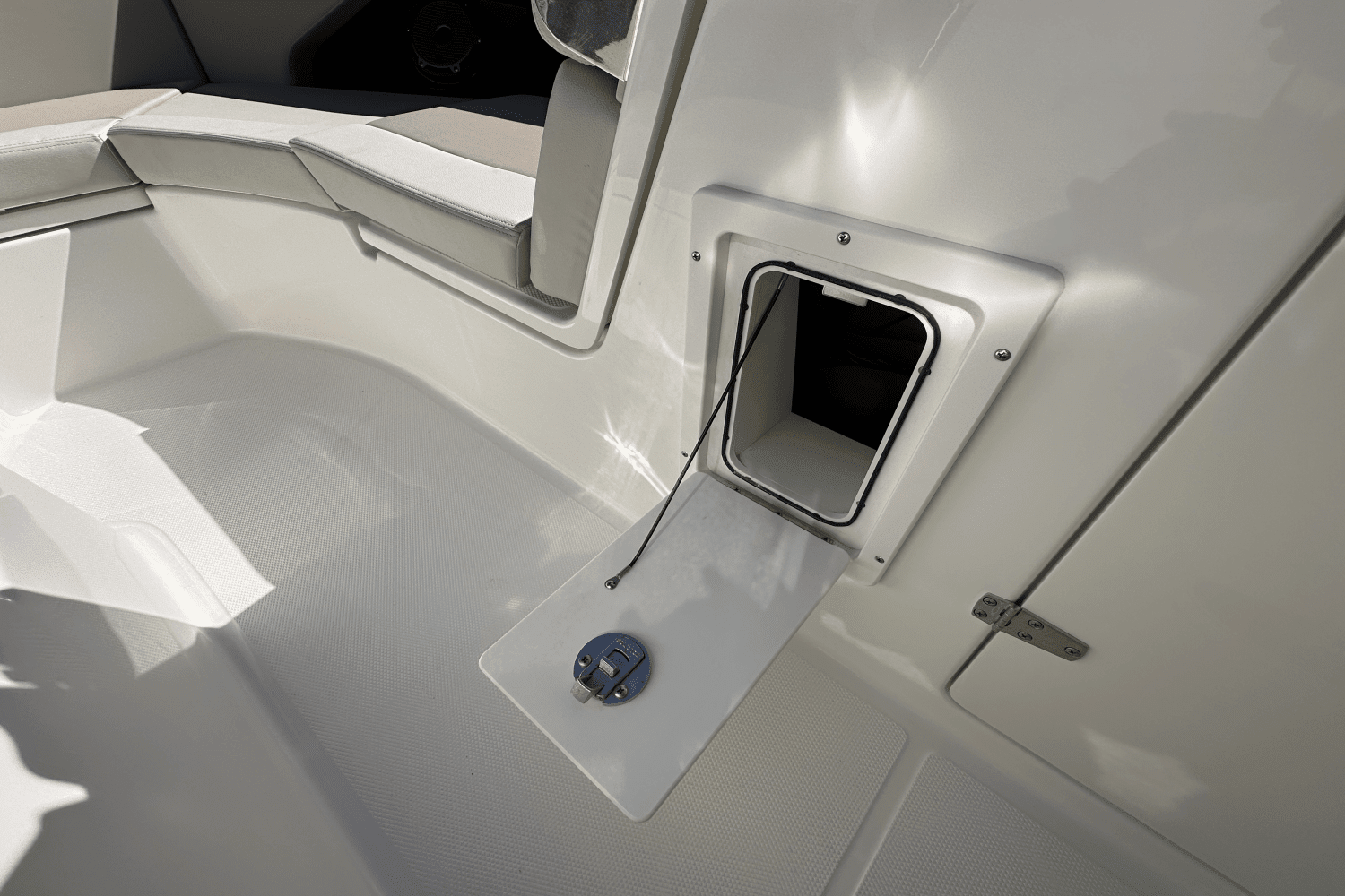 2025 Boston Whaler 280 Vantage Image Thumbnail #17