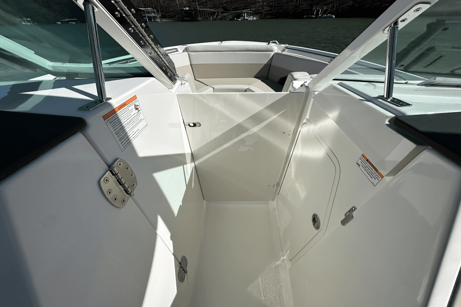 2025 Boston Whaler 280 Vantage Image Thumbnail #15