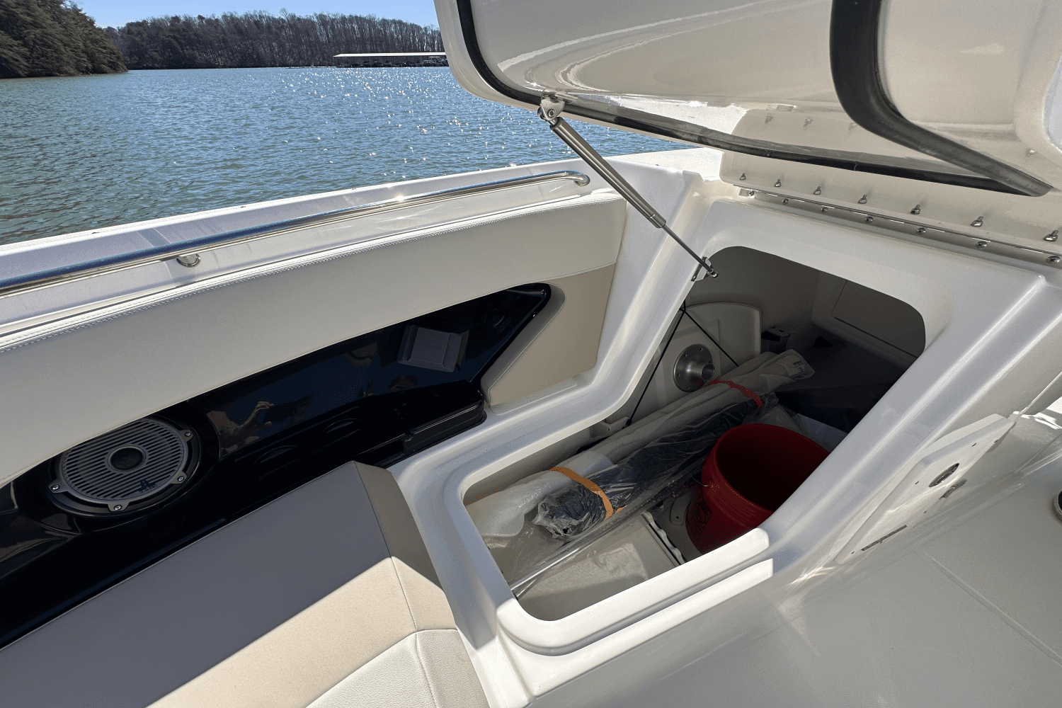 2025 Boston Whaler 280 Vantage Image Thumbnail #20