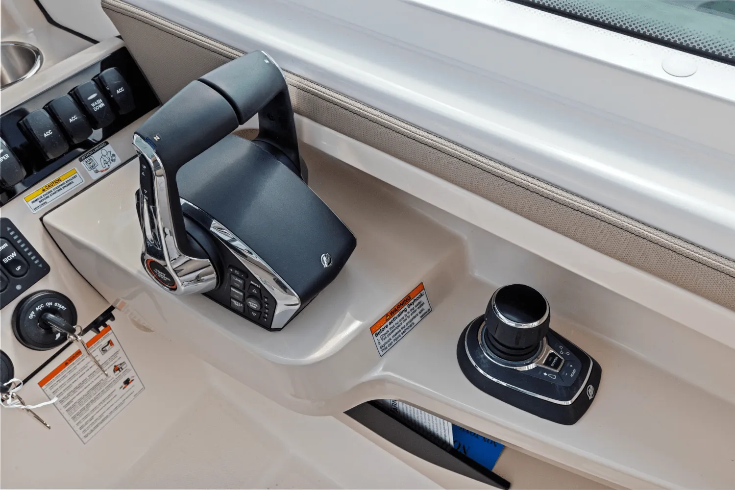 2025 Boston Whaler 280 Vantage Image Thumbnail #27