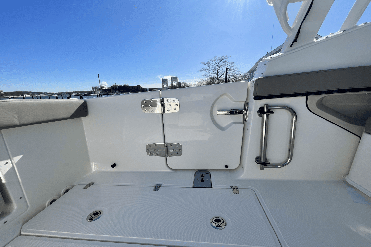 2025 Boston Whaler 280 Vantage Image Thumbnail #11