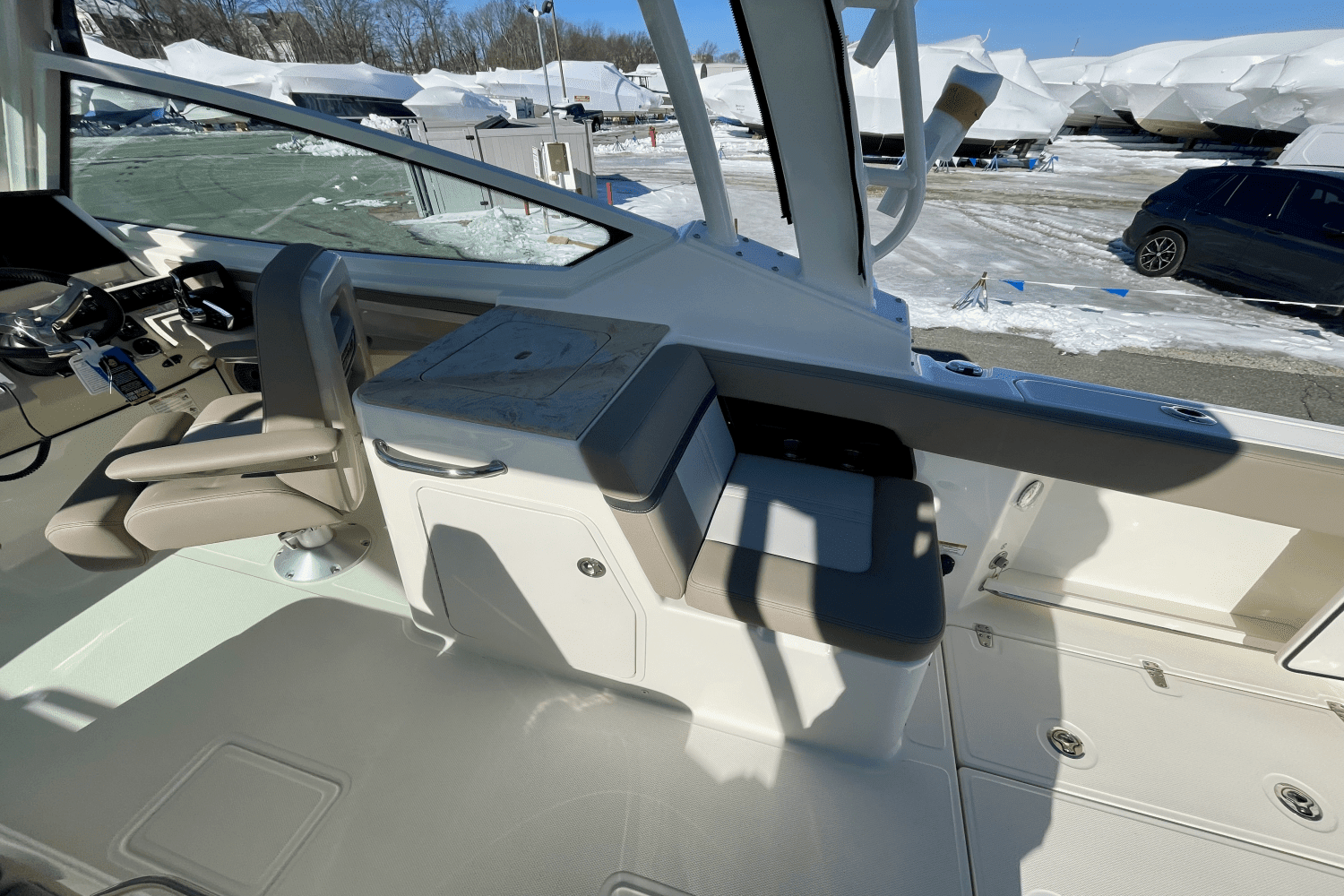 2025 Boston Whaler 280 Vantage Image Thumbnail #13