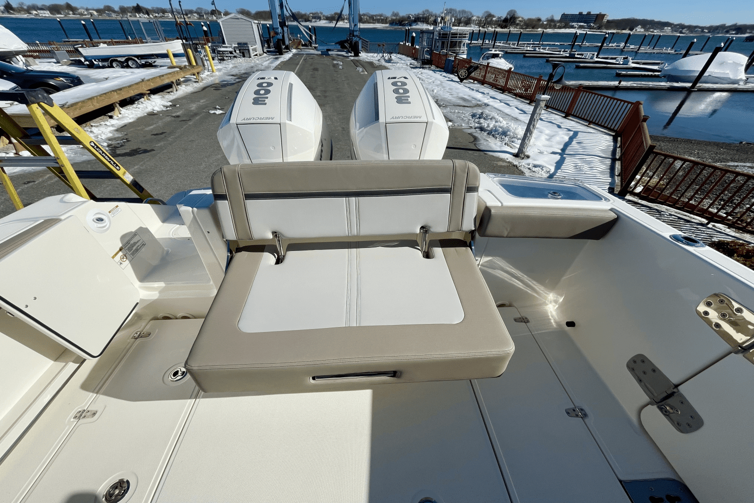 2025 Boston Whaler 280 Vantage Image Thumbnail #9
