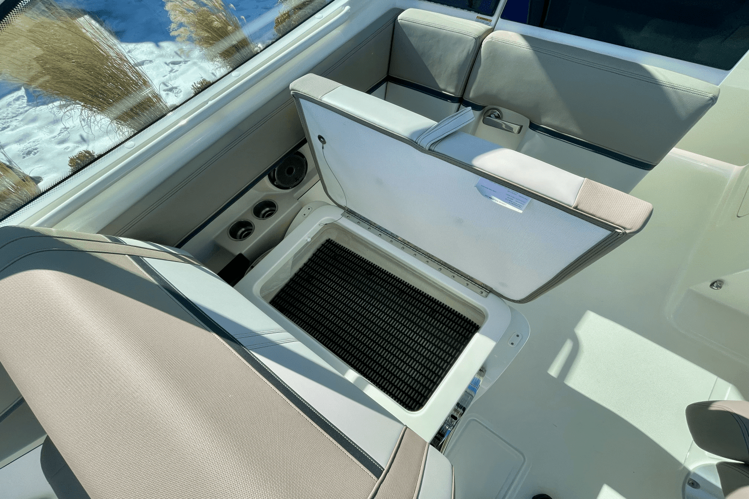 2025 Boston Whaler 280 Vantage Image Thumbnail #18