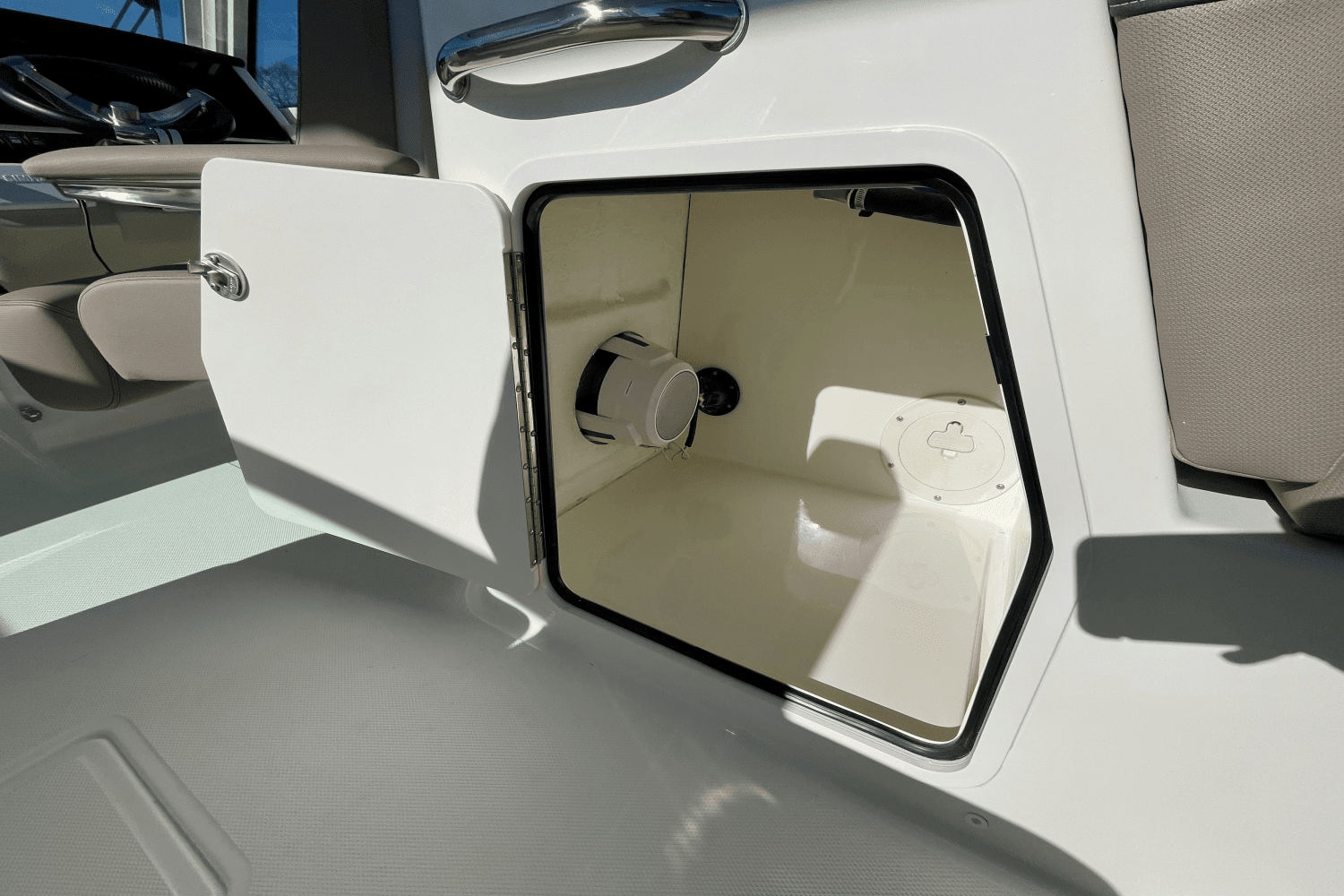 2025 Boston Whaler 280 Vantage Image Thumbnail #15