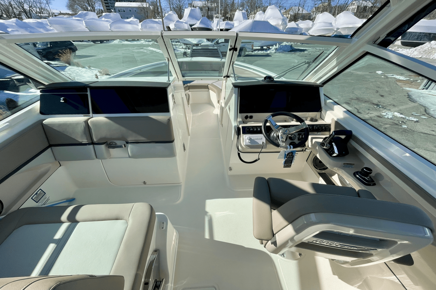 2025 Boston Whaler 280 Vantage Image Thumbnail #19