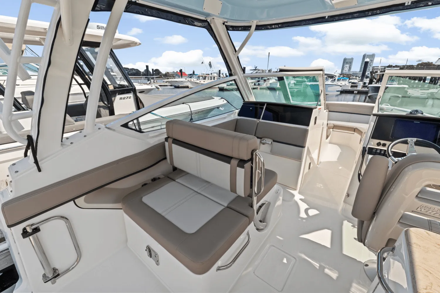2025 Boston Whaler 280 Vantage Image Thumbnail #18