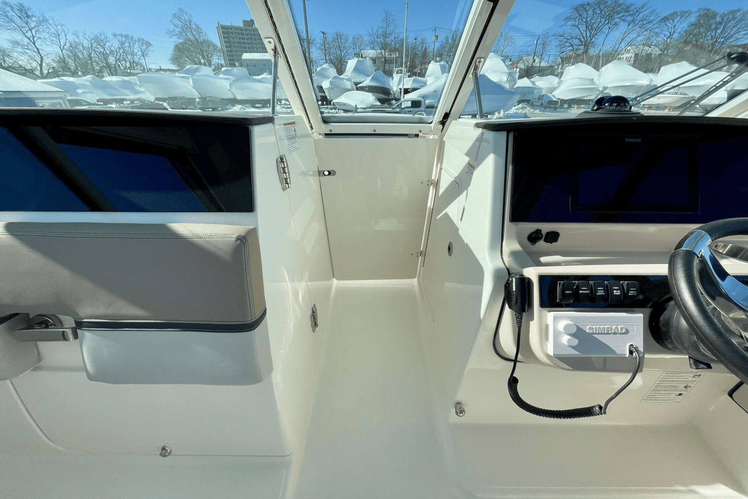 2025 Boston Whaler 280 Vantage Image Thumbnail #26
