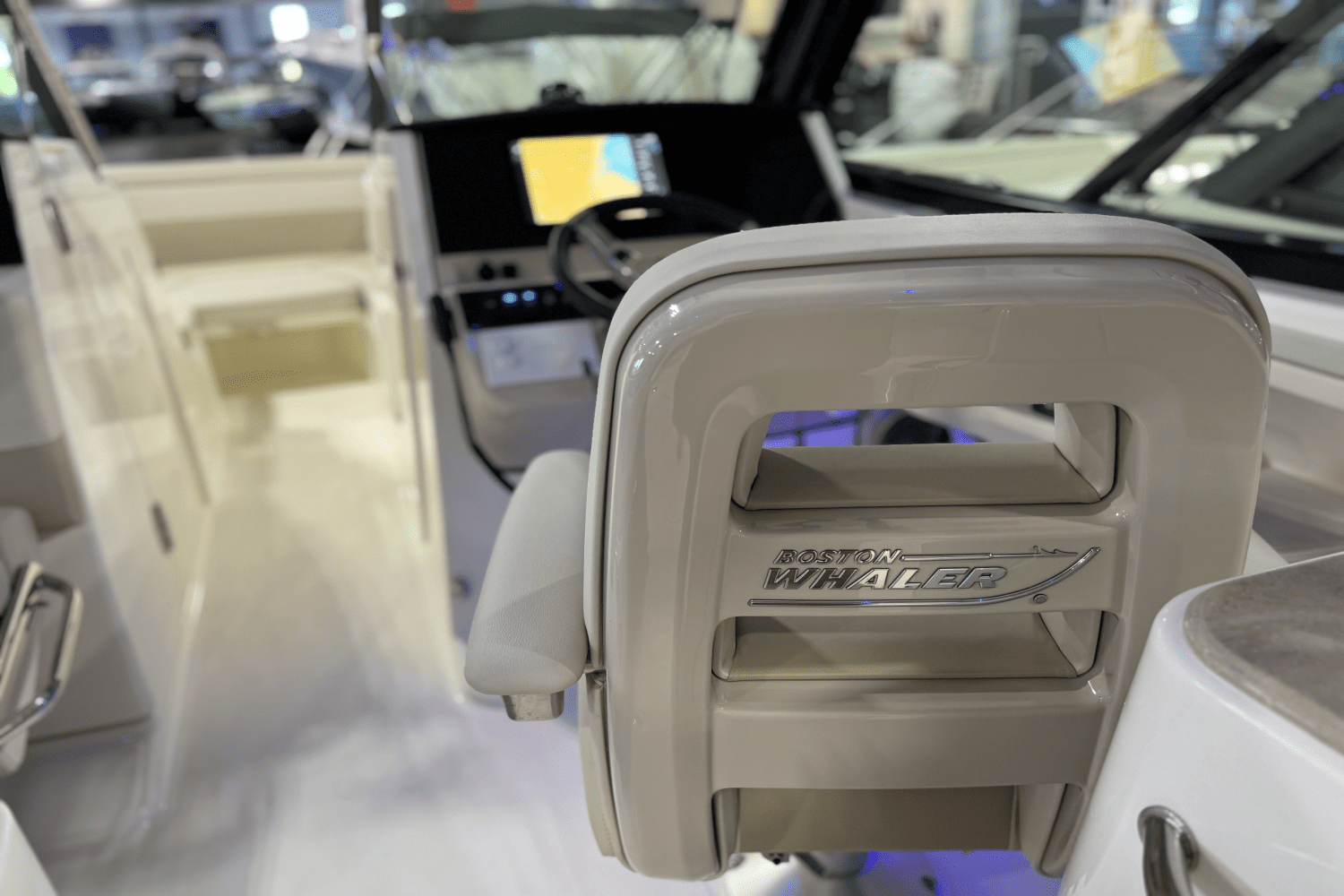 2025 Boston Whaler 280 Vantage Image Thumbnail #13