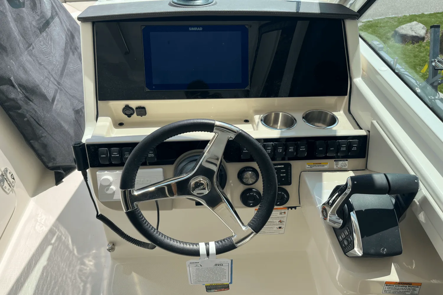 2025 Boston Whaler 280 Vantage Image Thumbnail #13