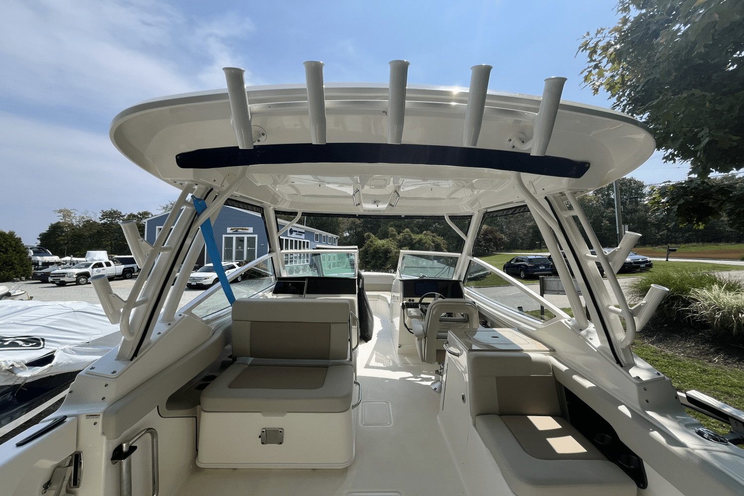2025 Boston Whaler 280 Vantage Image Thumbnail #4