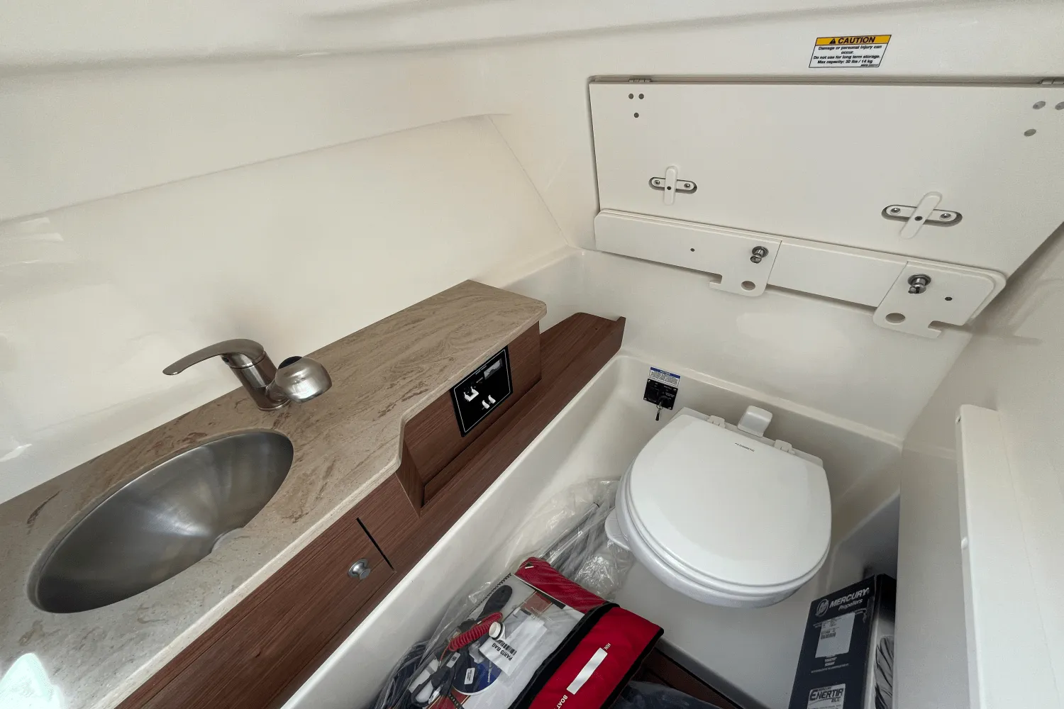 2025 Boston Whaler 280 Vantage Image Thumbnail #11