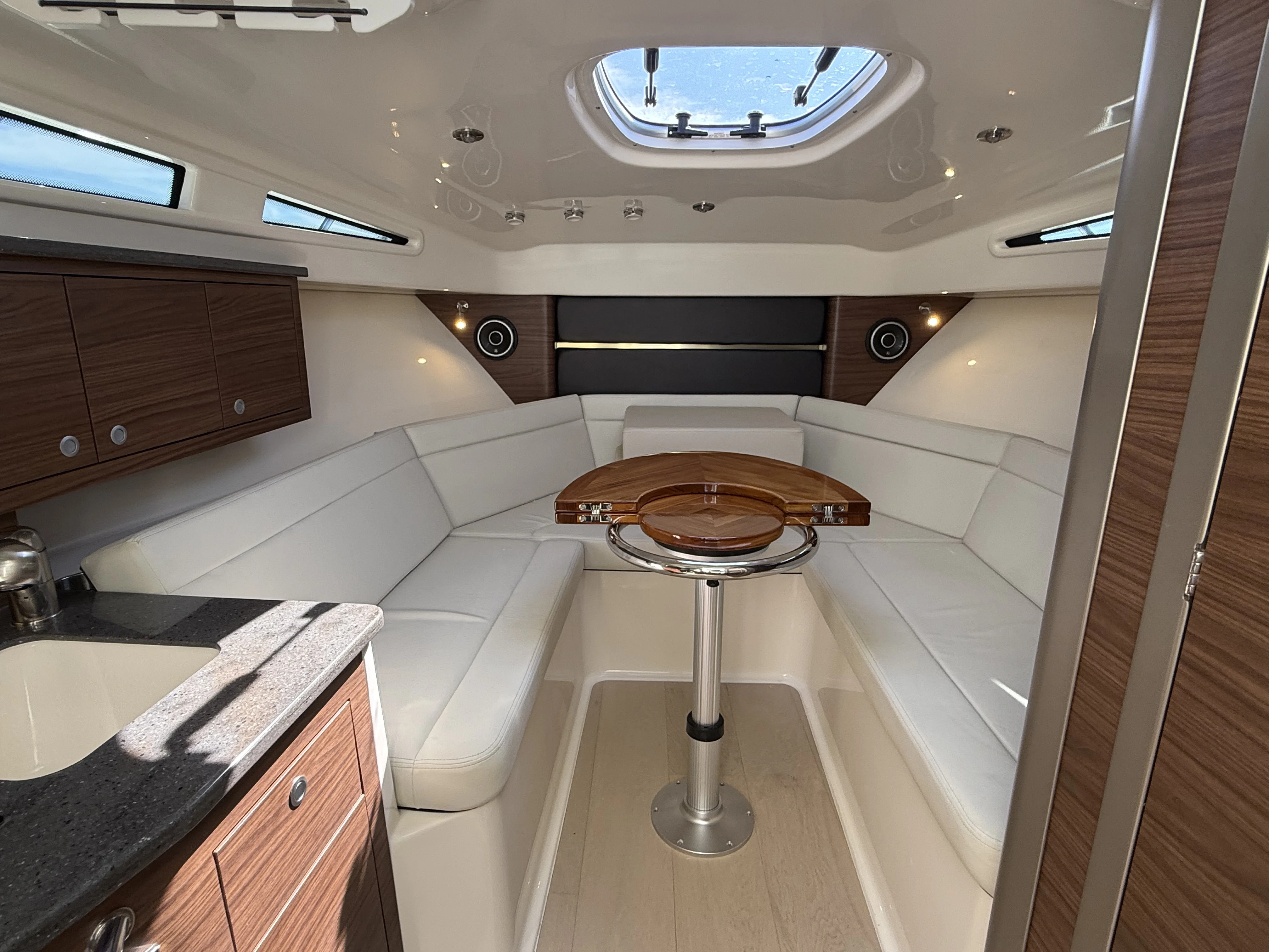 2026 Boston Whaler 325 Conquest Image Thumbnail #14