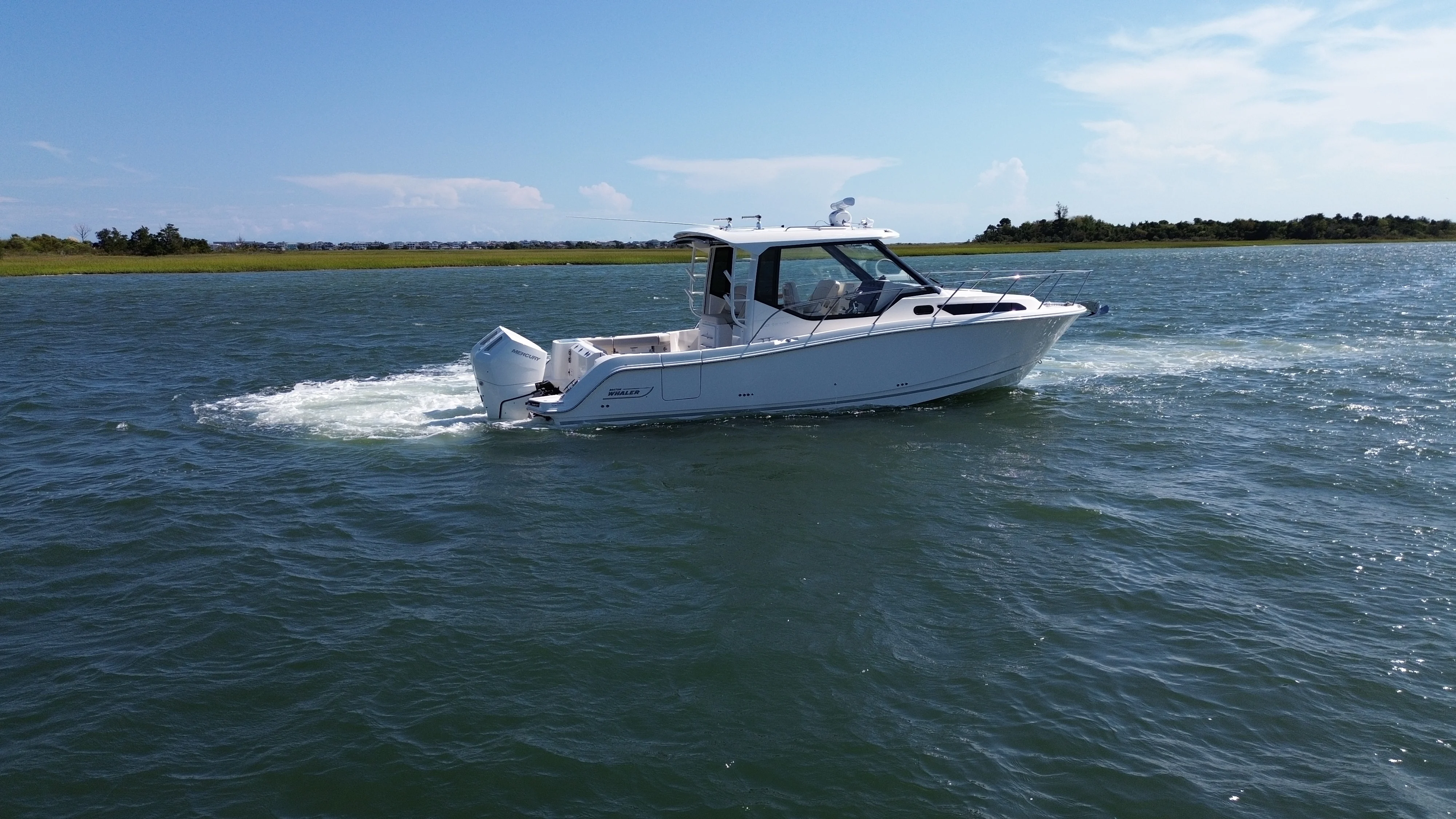 2026 Boston Whaler 325 Conquest Image Thumbnail #4
