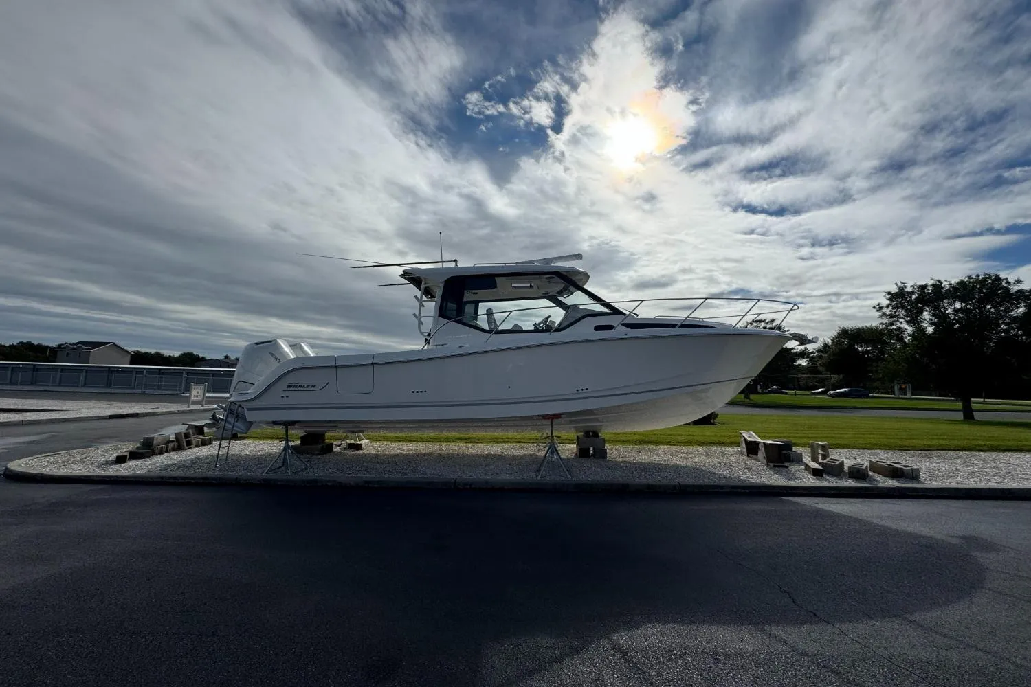 2026 Boston Whaler 325 Conquest Image Thumbnail #3