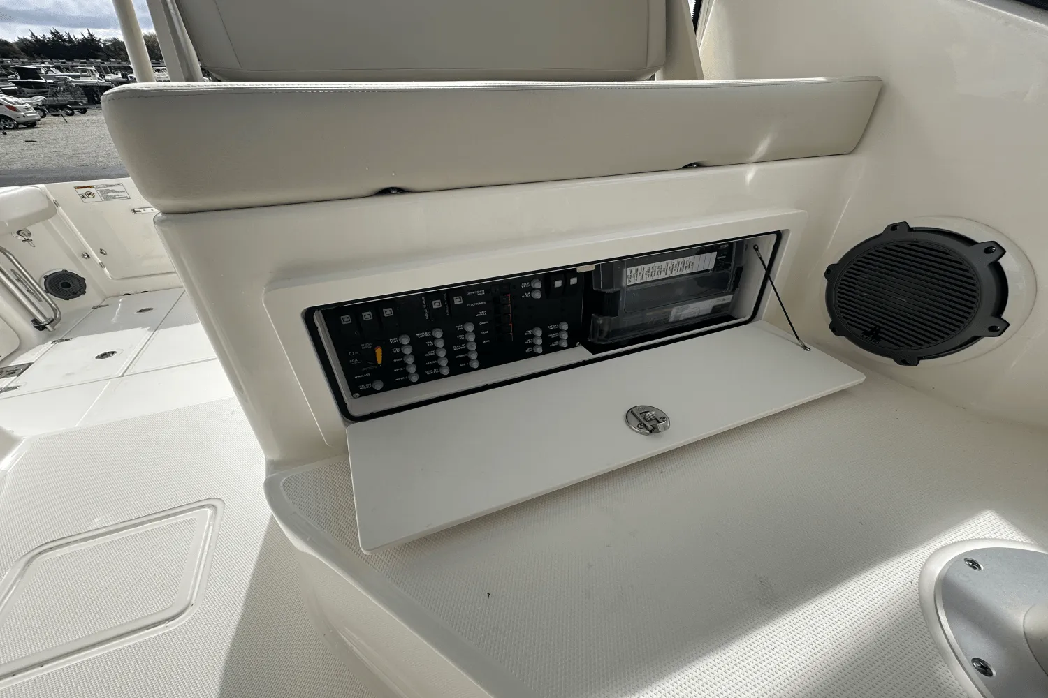 2026 Boston Whaler 325 Conquest Image Thumbnail #20
