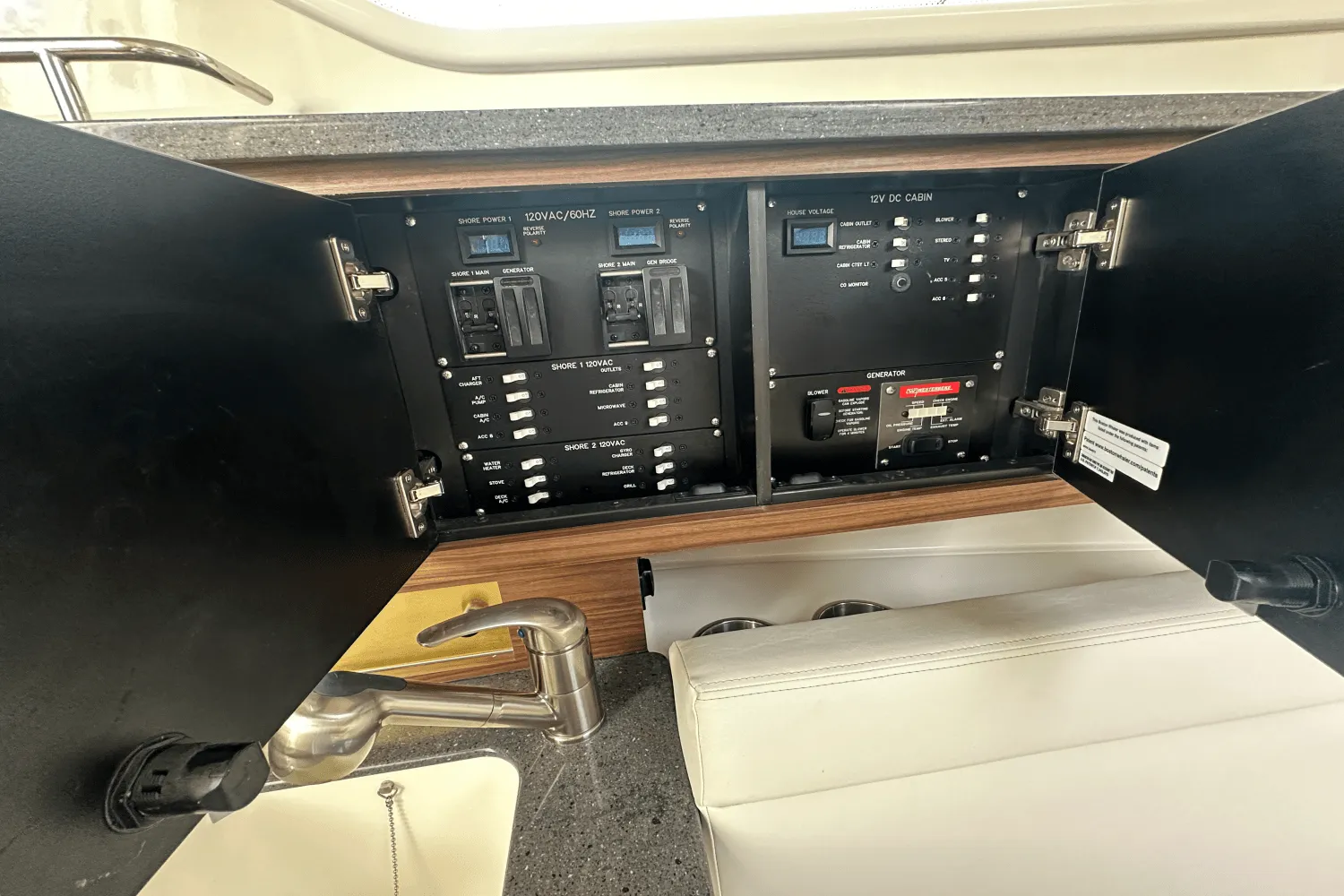 2026 Boston Whaler 325 Conquest Image Thumbnail #51