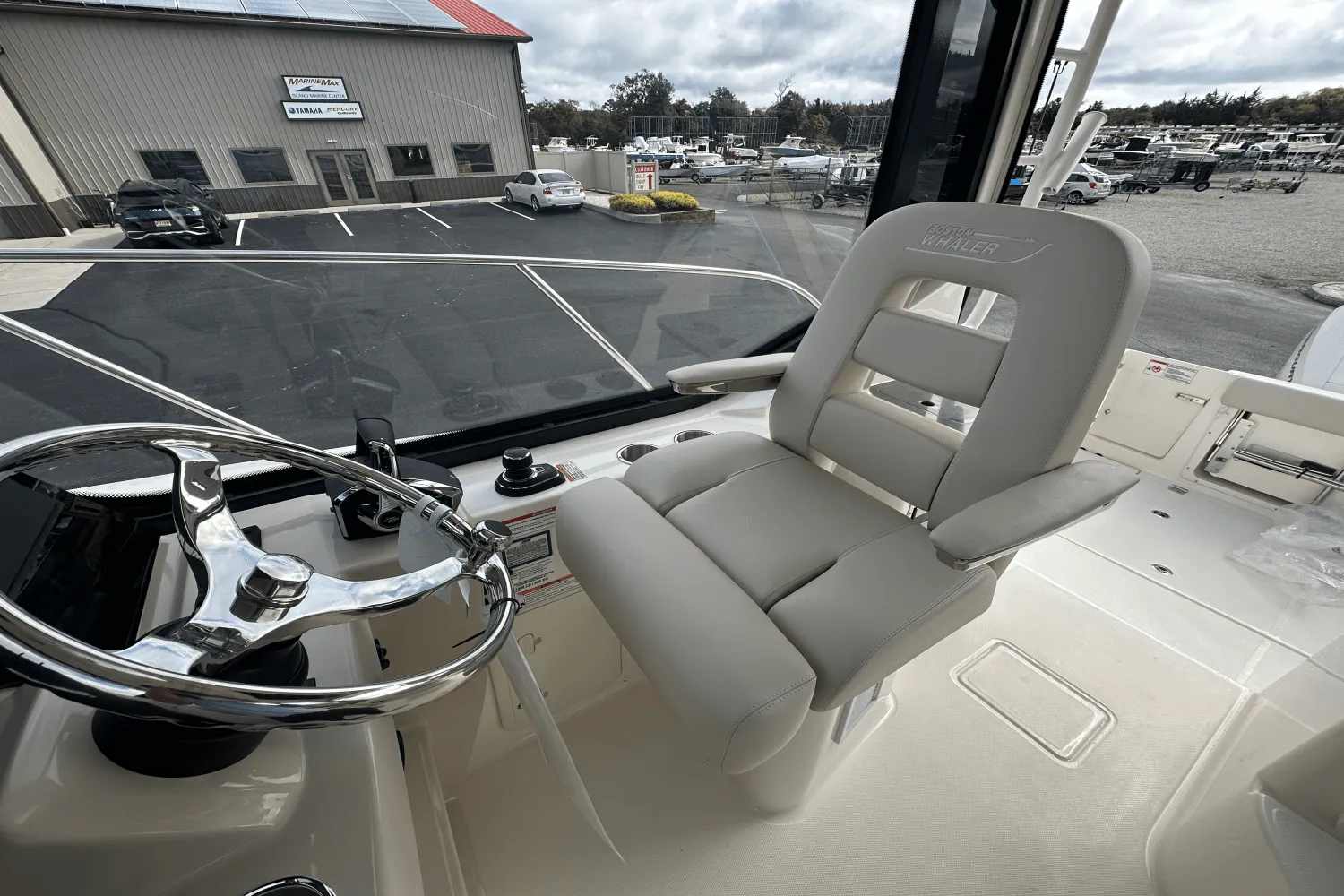 2026 Boston Whaler 325 Conquest Image Thumbnail #25