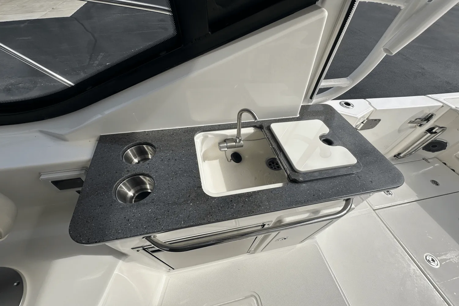 2026 Boston Whaler 325 Conquest Image Thumbnail #18
