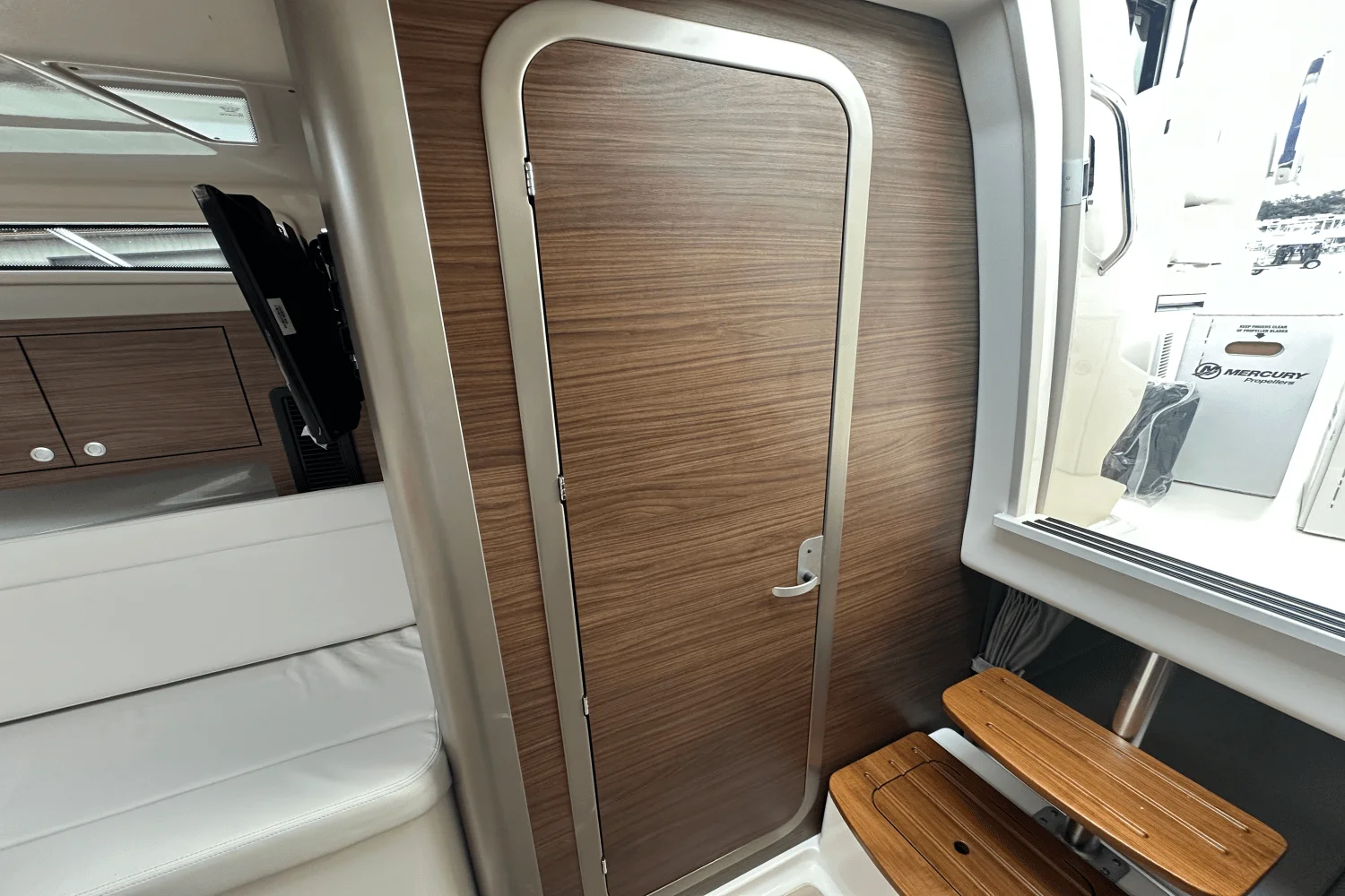 2026 Boston Whaler 325 Conquest Image Thumbnail #54