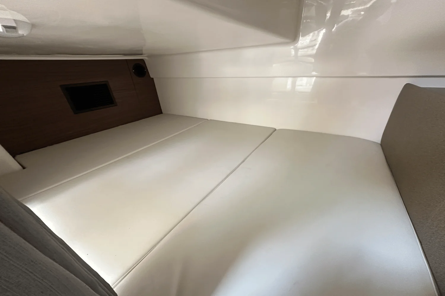 2026 Boston Whaler 325 Conquest Image Thumbnail #53