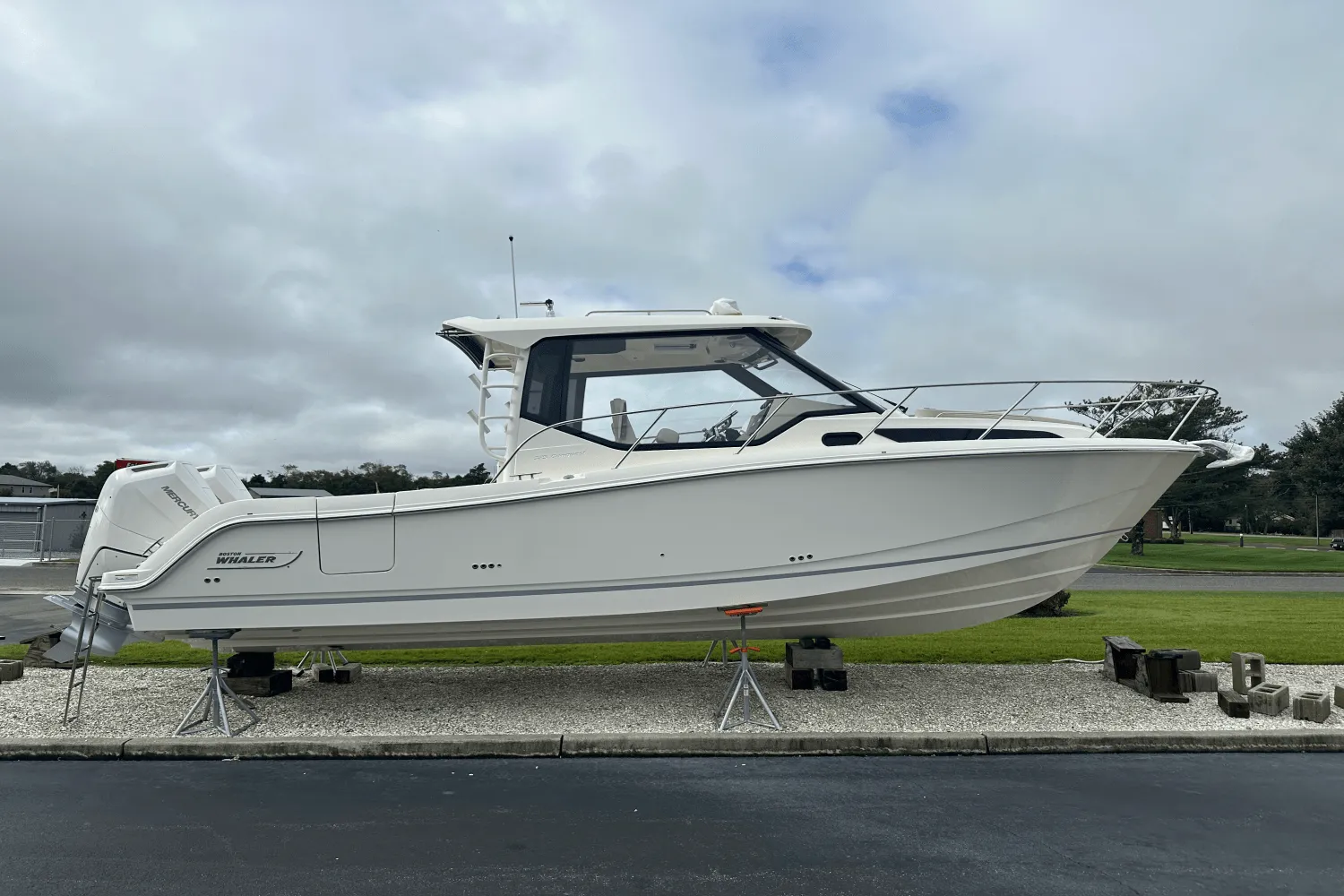 2026 Boston Whaler 325 Conquest Image Thumbnail #0