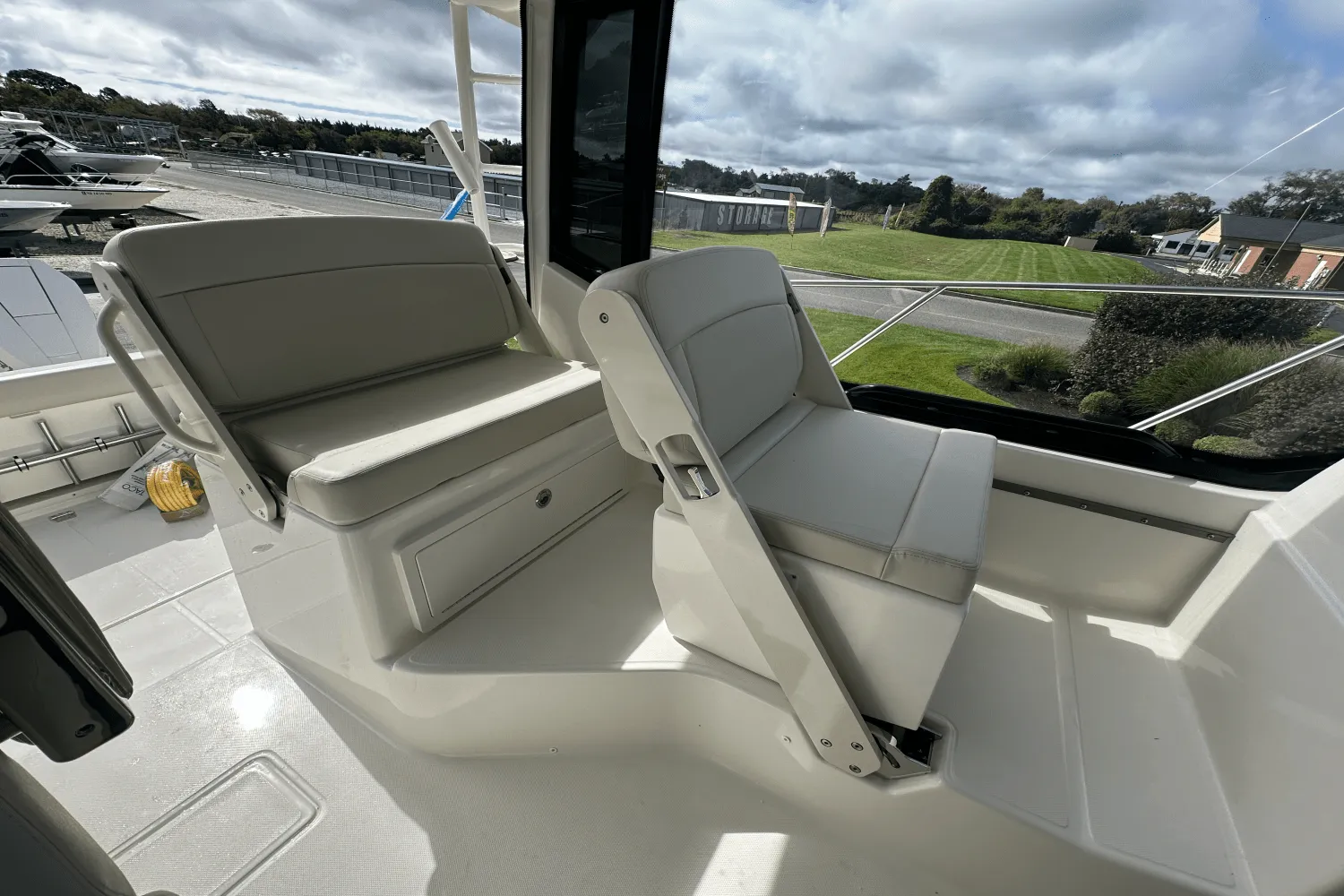 2026 Boston Whaler 325 Conquest Image Thumbnail #21