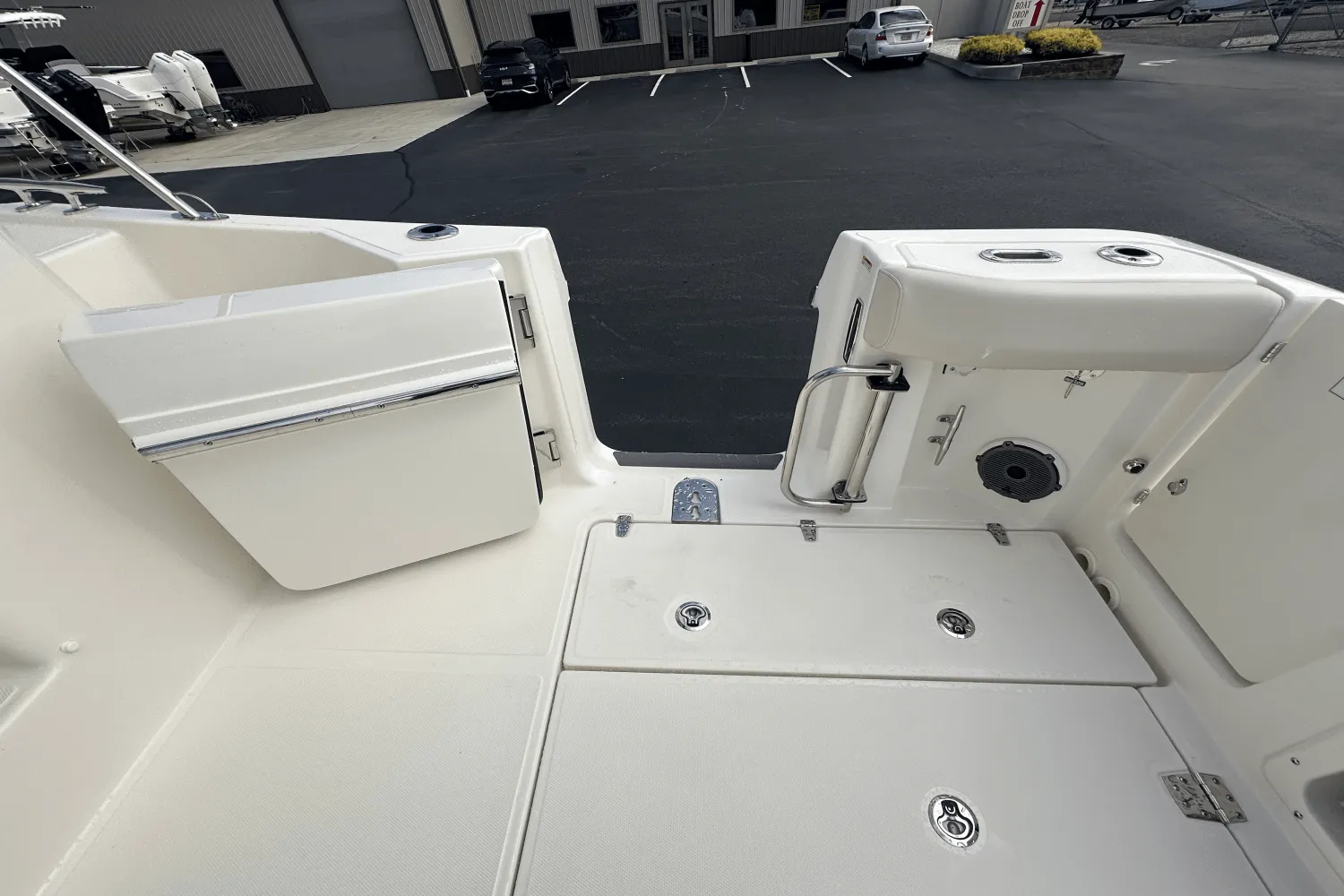 2026 Boston Whaler 325 Conquest Image Thumbnail #16