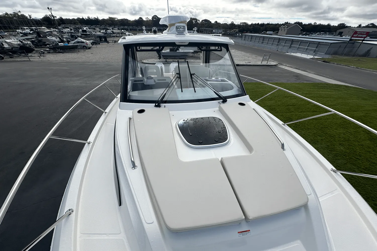 2026 Boston Whaler 325 Conquest Image Thumbnail #30