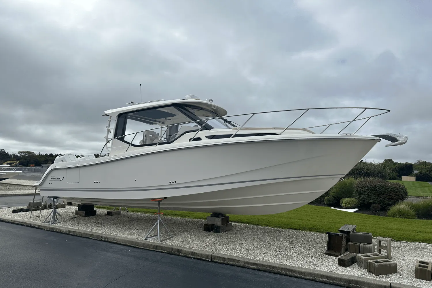 2026 Boston Whaler 325 Conquest Image Thumbnail #1
