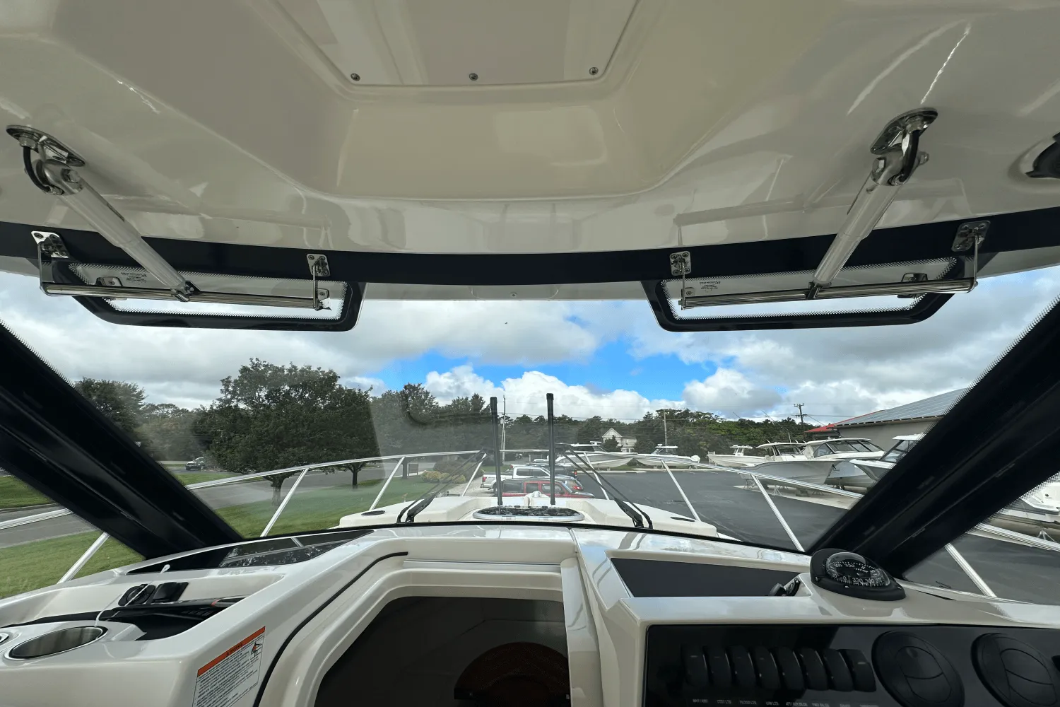 2026 Boston Whaler 325 Conquest Image Thumbnail #54