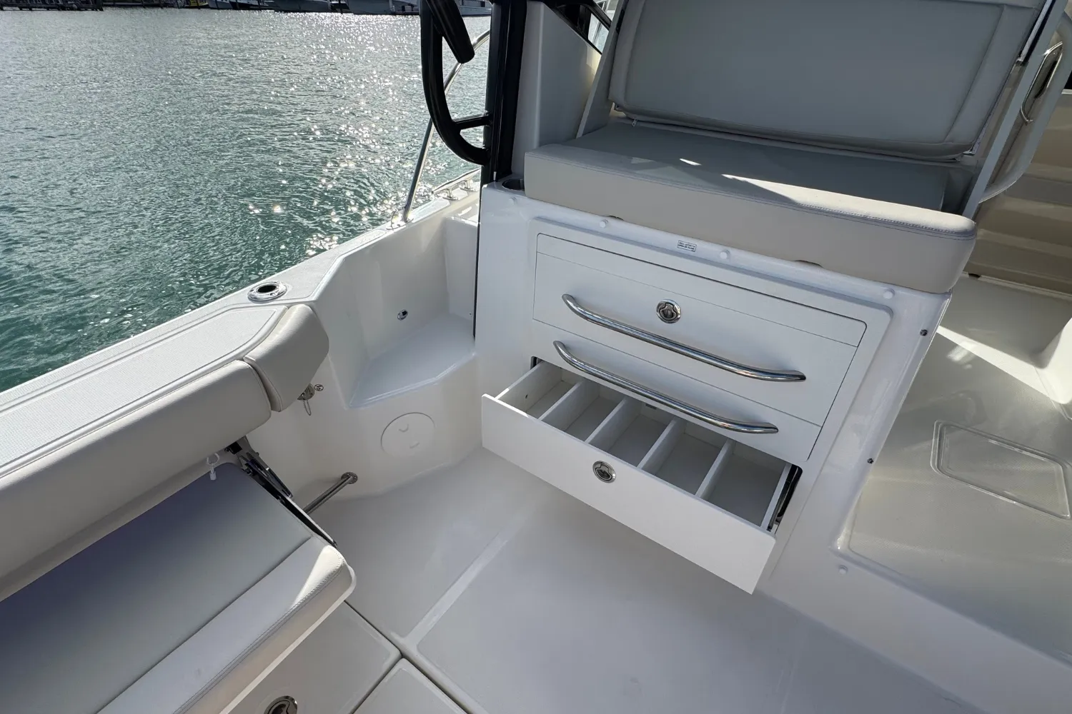 2026 Boston Whaler 325 Conquest Image Thumbnail #16