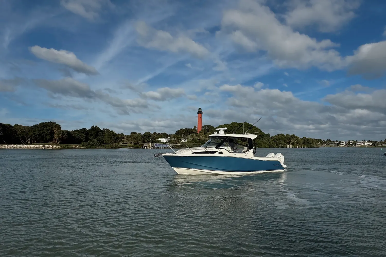 2026 Boston Whaler 325 Conquest Image Thumbnail #0