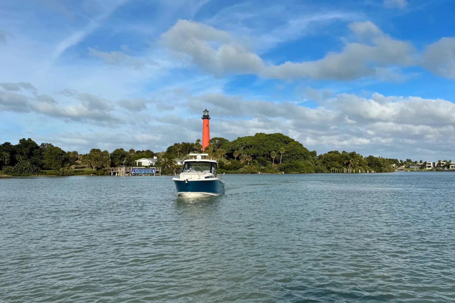 2026 Boston Whaler 325 Conquest Image Thumbnail #3