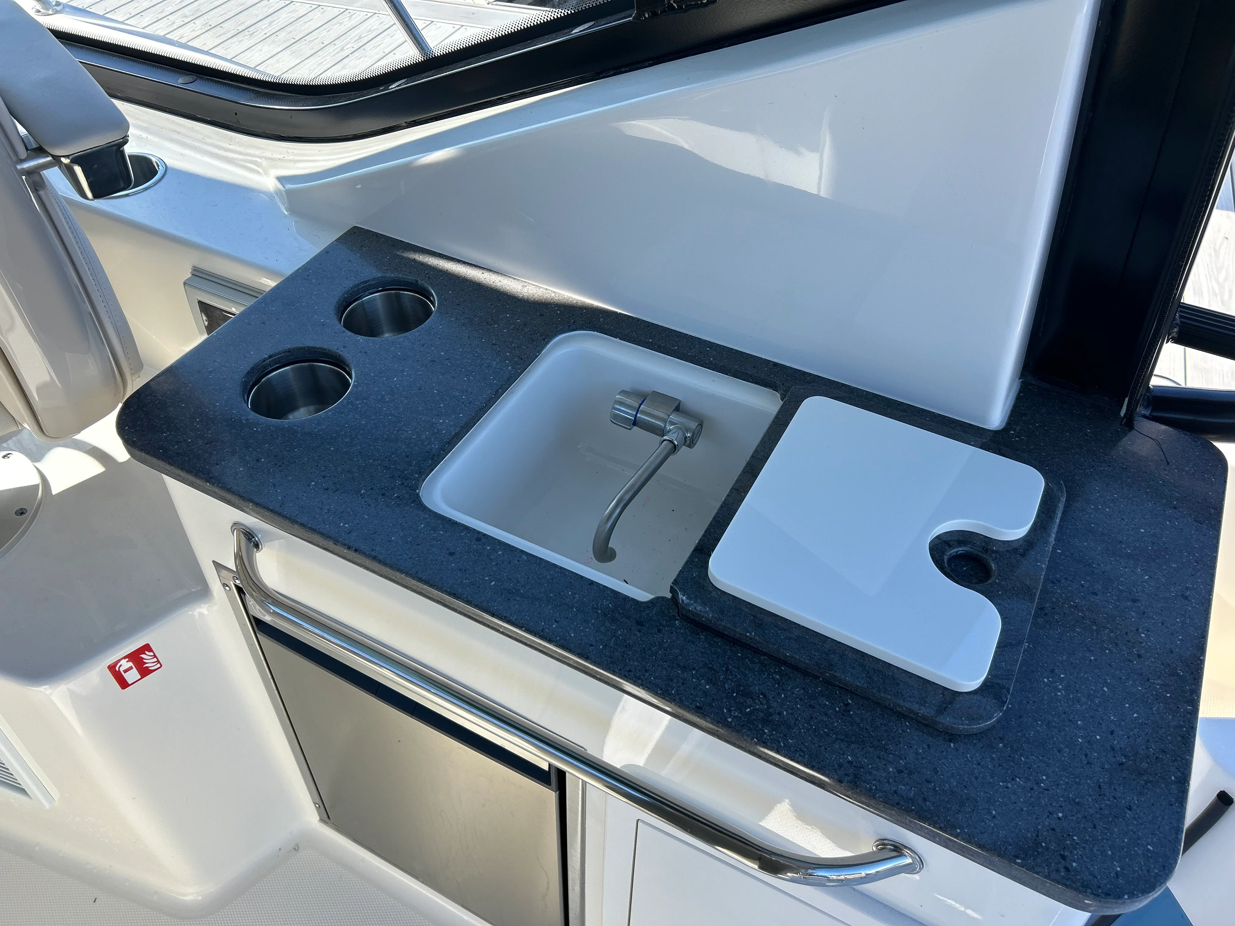 2026 Boston Whaler 325 Conquest Image Thumbnail #17