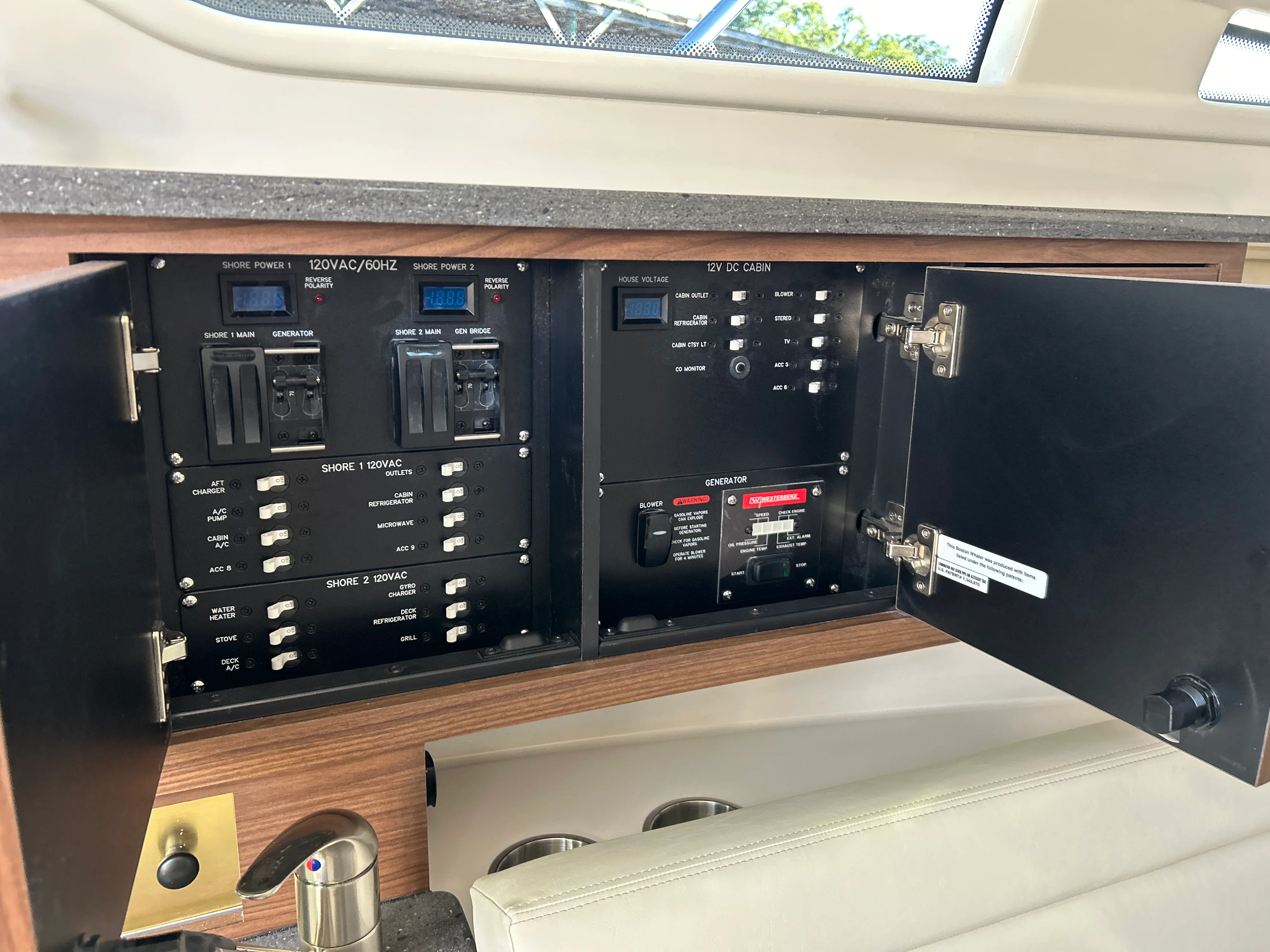 2026 Boston Whaler 325 Conquest Image Thumbnail #34