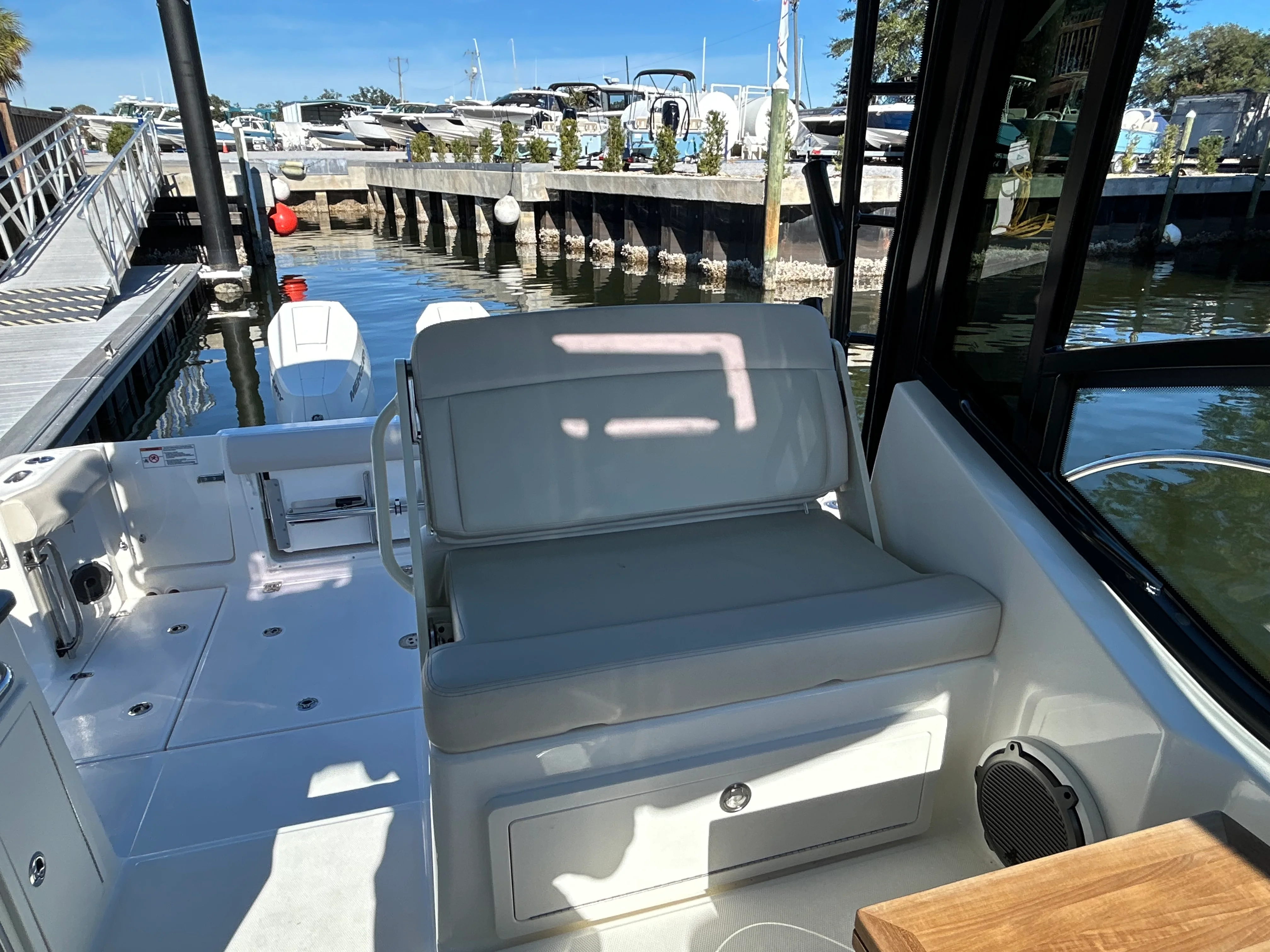 2026 Boston Whaler 325 Conquest Image Thumbnail #12