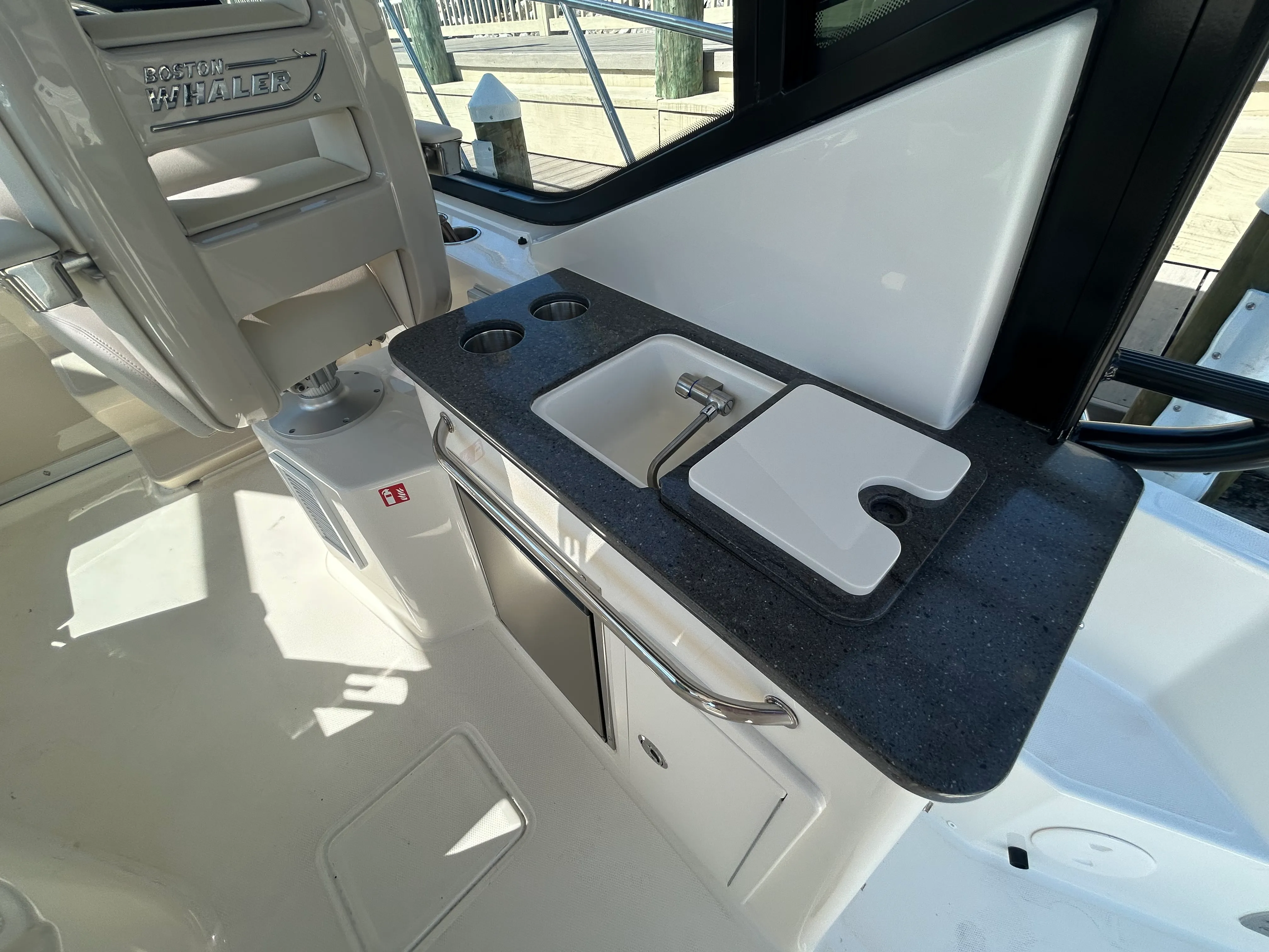 2026 Boston Whaler 325 Conquest Image Thumbnail #15