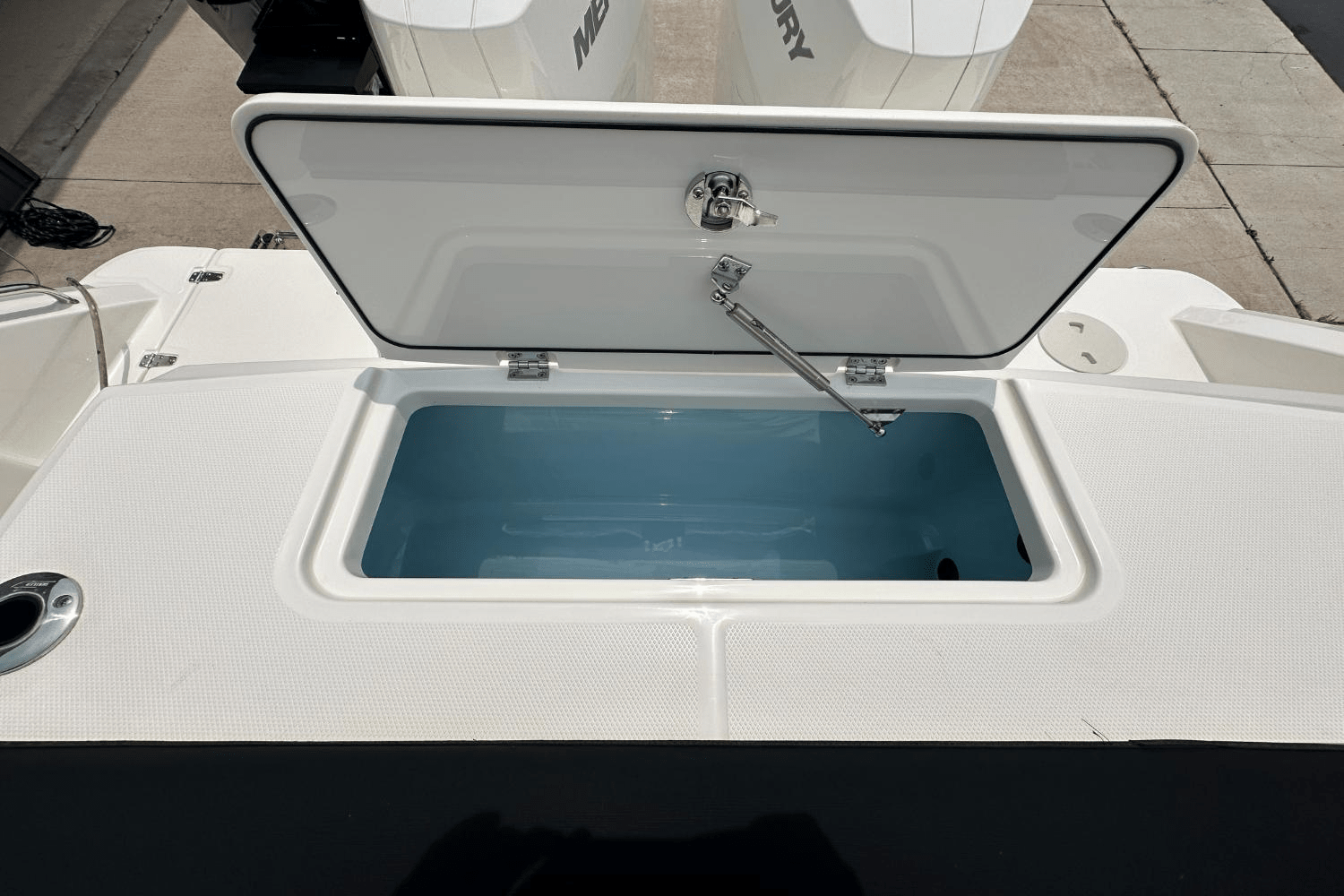 2025 Boston Whaler 330 Outrage Image Thumbnail #7