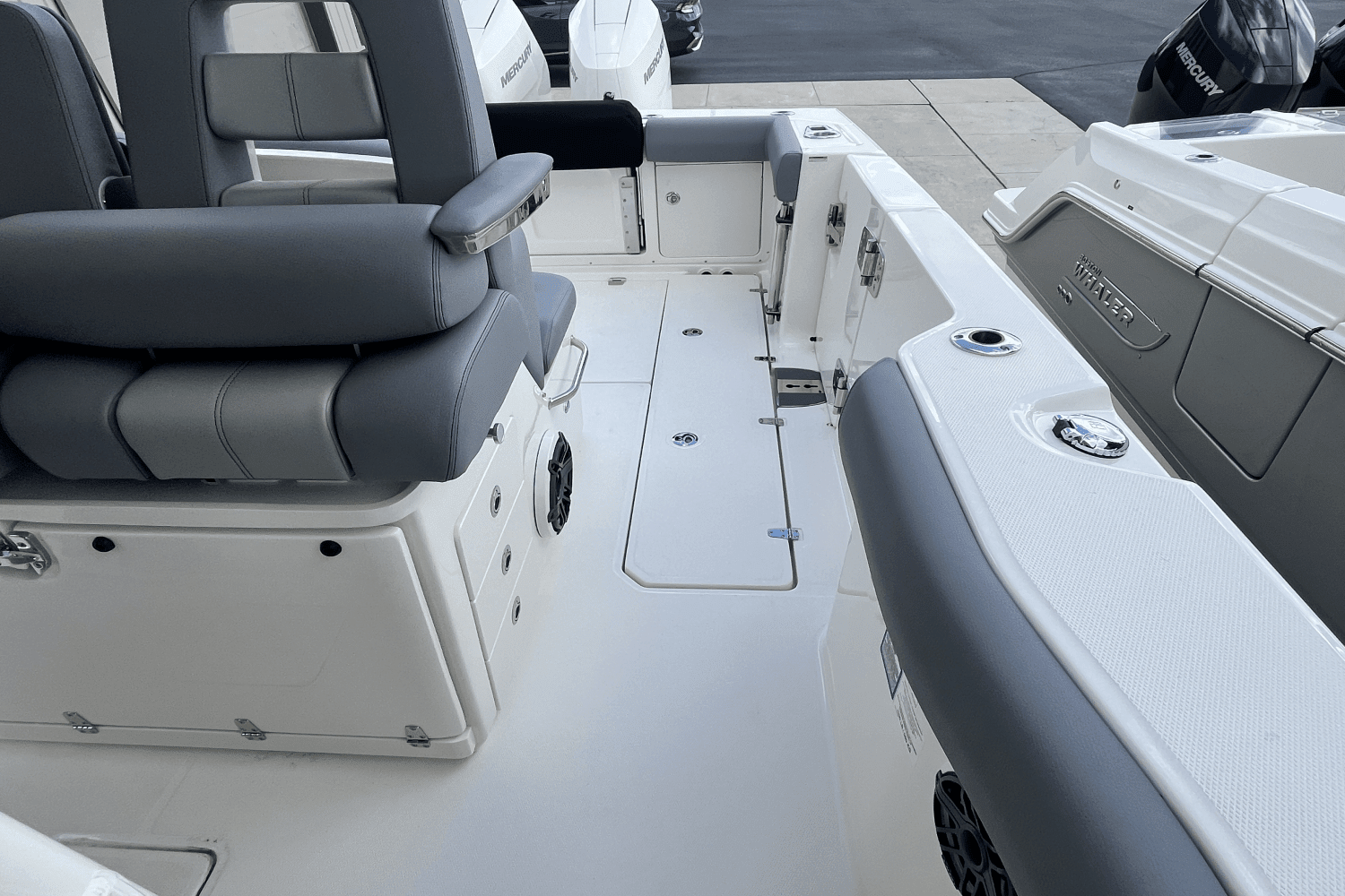 2025 Boston Whaler 330 Outrage Image Thumbnail #5