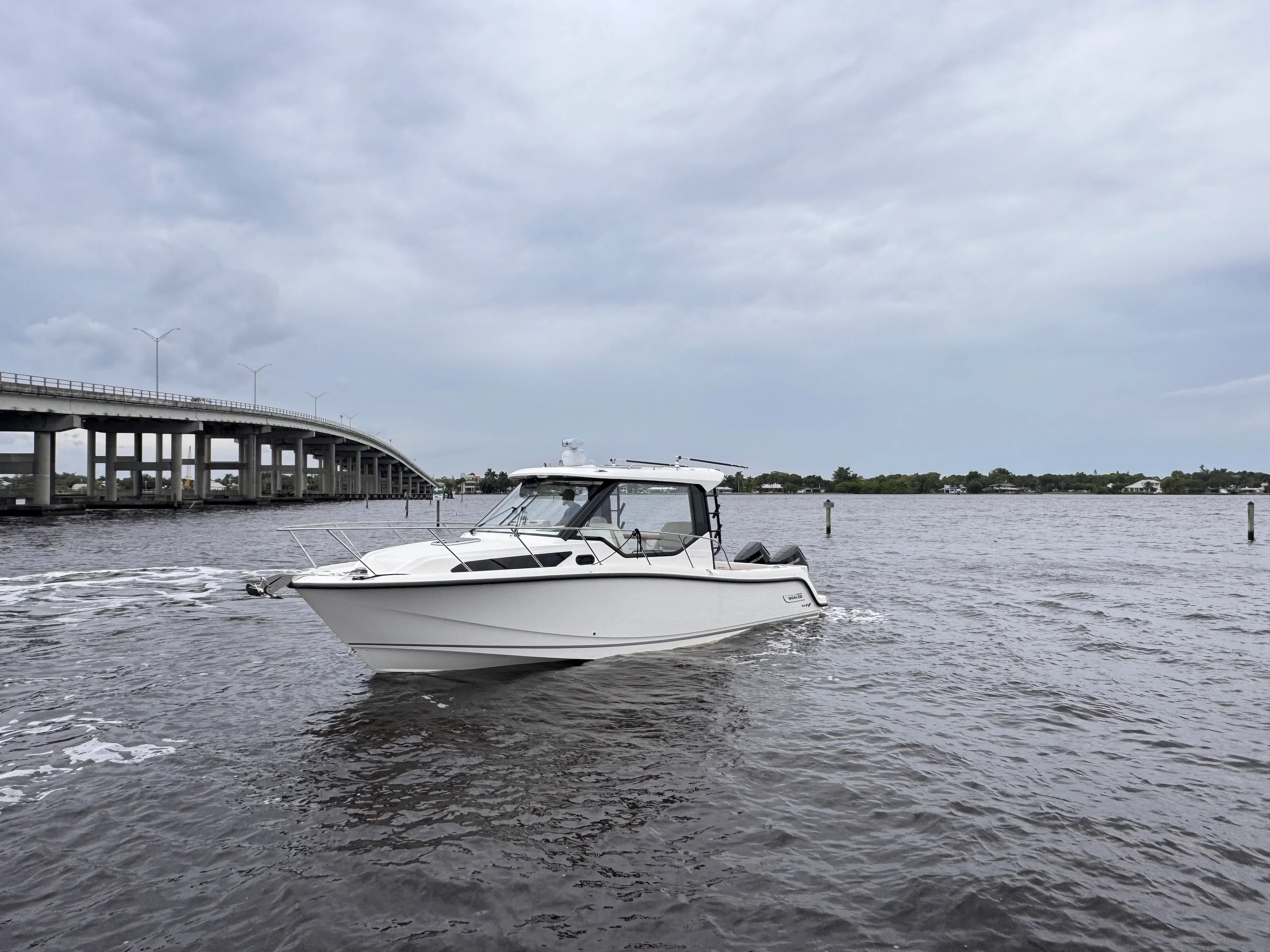 2026 Boston Whaler 325 Conquest Image Thumbnail #3