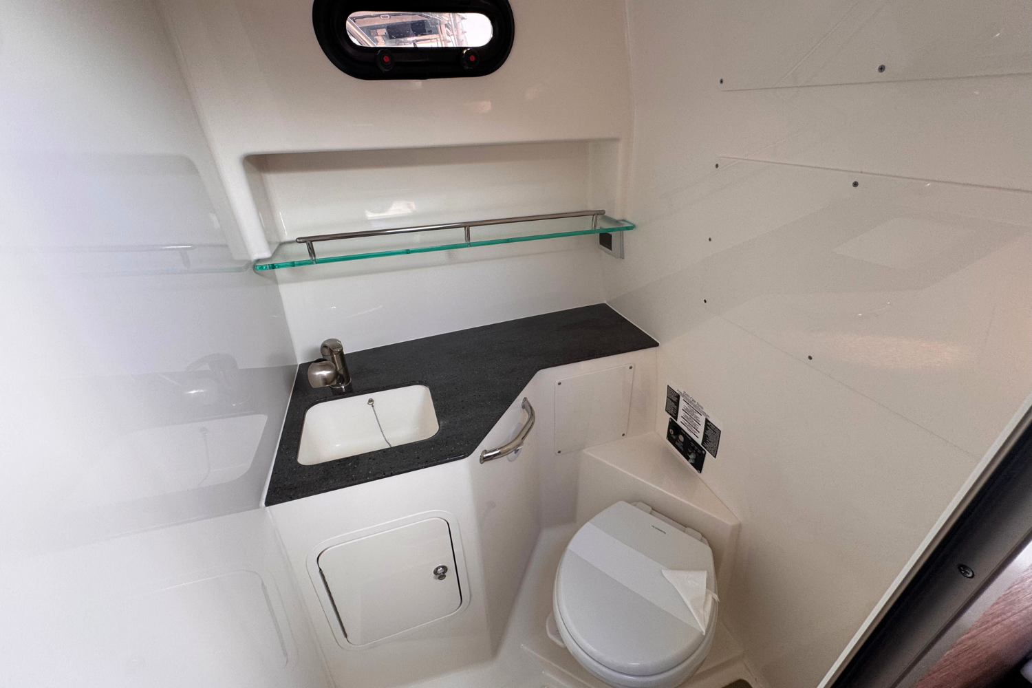 2026 Boston Whaler 325 Conquest Image Thumbnail #32